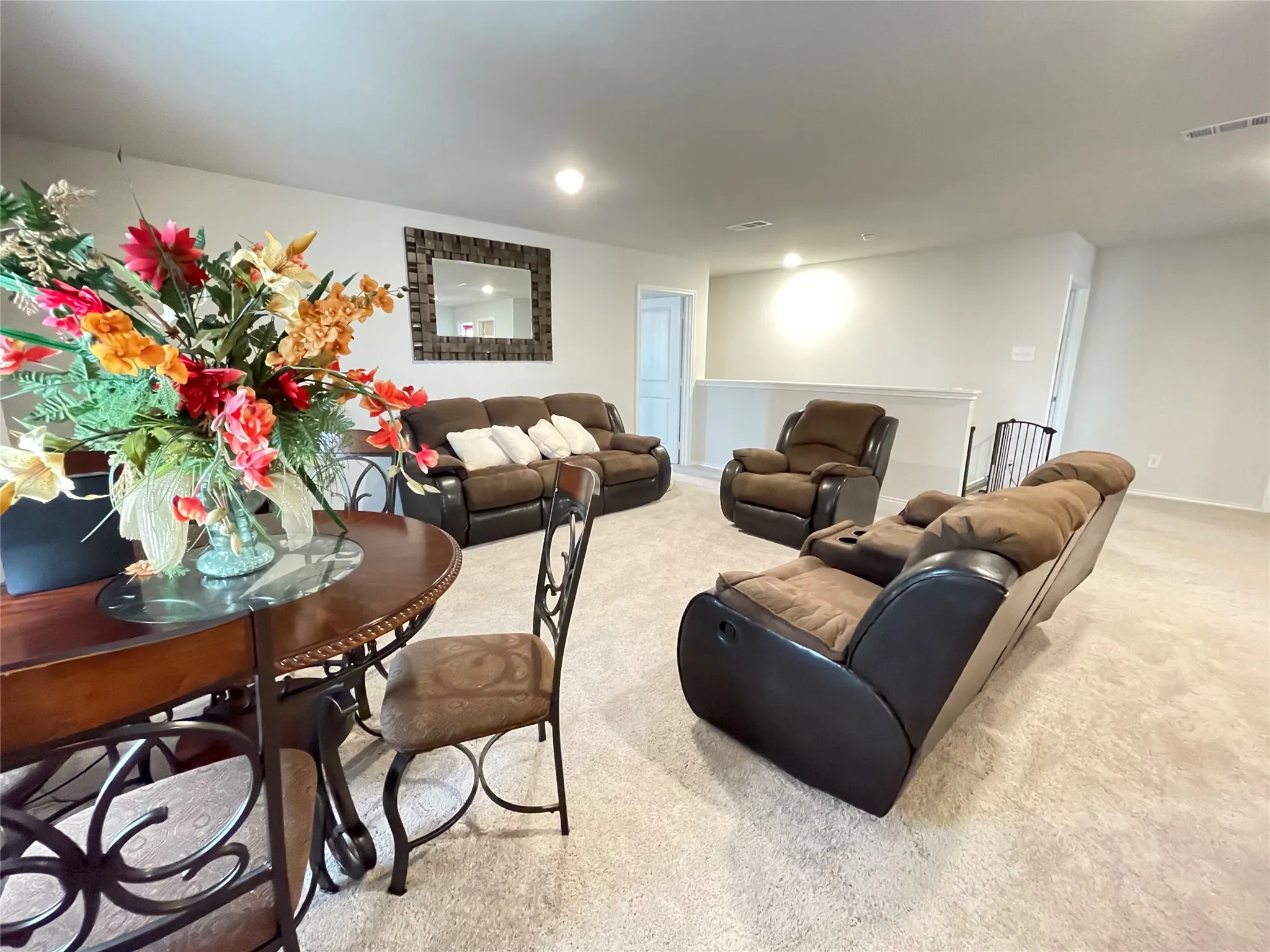 Single Family Residence For Sale in Henderson County , 408 Parker Oaks Drive, Chandler, Texas 75758, 6 Bedroom, 4 Bathroom, 2 Garage spaces, 4,121 Sqft, built in 2024, Preowned, mls#21216945, Real Estate Agent in Chandler, Homes For Sale in Henderson county, Homes For Sale in Chandler, Realtor in Chandler Texas, Real Estate Brokerage Independent Realty Texas, Luminita Cordes Realtor