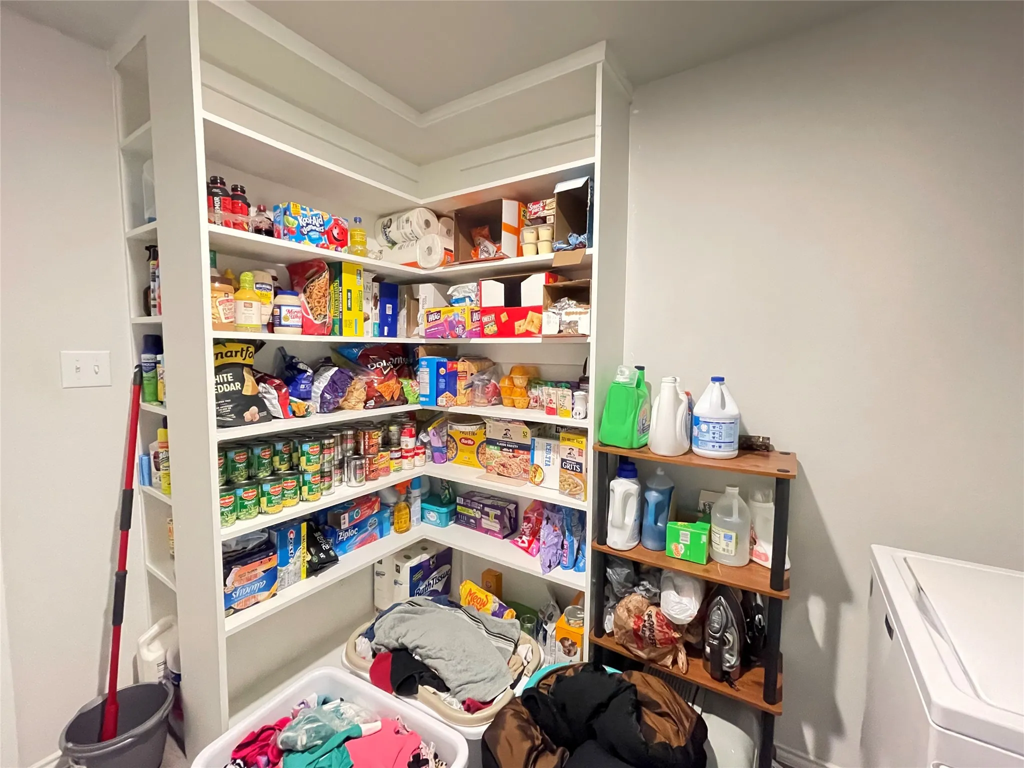 Single Family Residence For Sale in Henderson County , 408 Parker Oaks Drive, Chandler, Texas 75758, 6 Bedroom, 4 Bathroom, 2 Garage spaces, 4,121 Sqft, built in 2024, Preowned, mls#21216945, Real Estate Agent in Chandler, Homes For Sale in Henderson county, Homes For Sale in Chandler, Realtor in Chandler Texas, Real Estate Brokerage Independent Realty Texas, Luminita Cordes Realtor