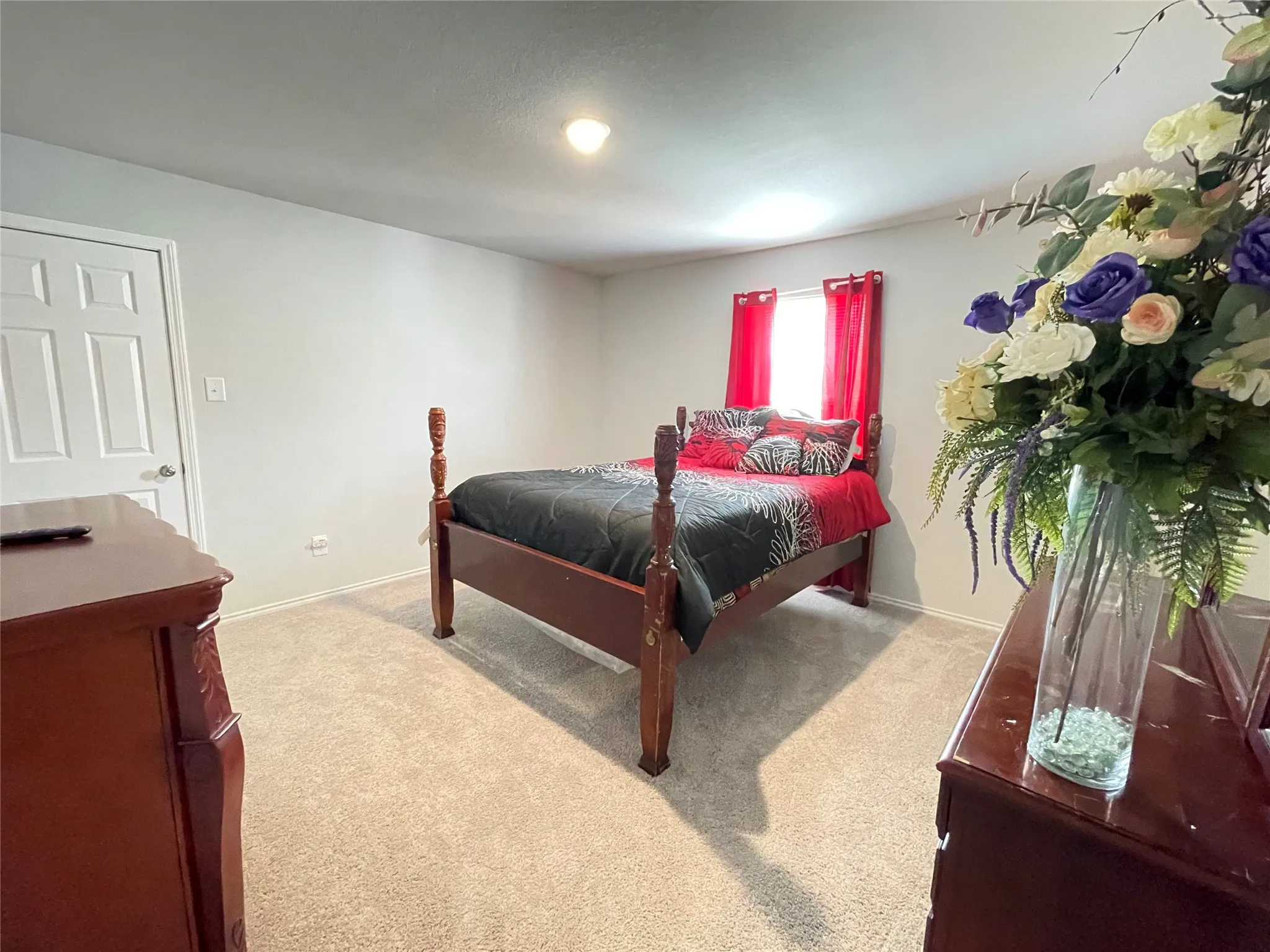 Single Family Residence For Sale in Henderson County , 408 Parker Oaks Drive, Chandler, Texas 75758, 6 Bedroom, 4 Bathroom, 2 Garage spaces, 4,121 Sqft, built in 2024, Preowned, mls#21216945, Real Estate Agent in Chandler, Homes For Sale in Henderson county, Homes For Sale in Chandler, Realtor in Chandler Texas, Real Estate Brokerage Independent Realty Texas, Luminita Cordes Realtor