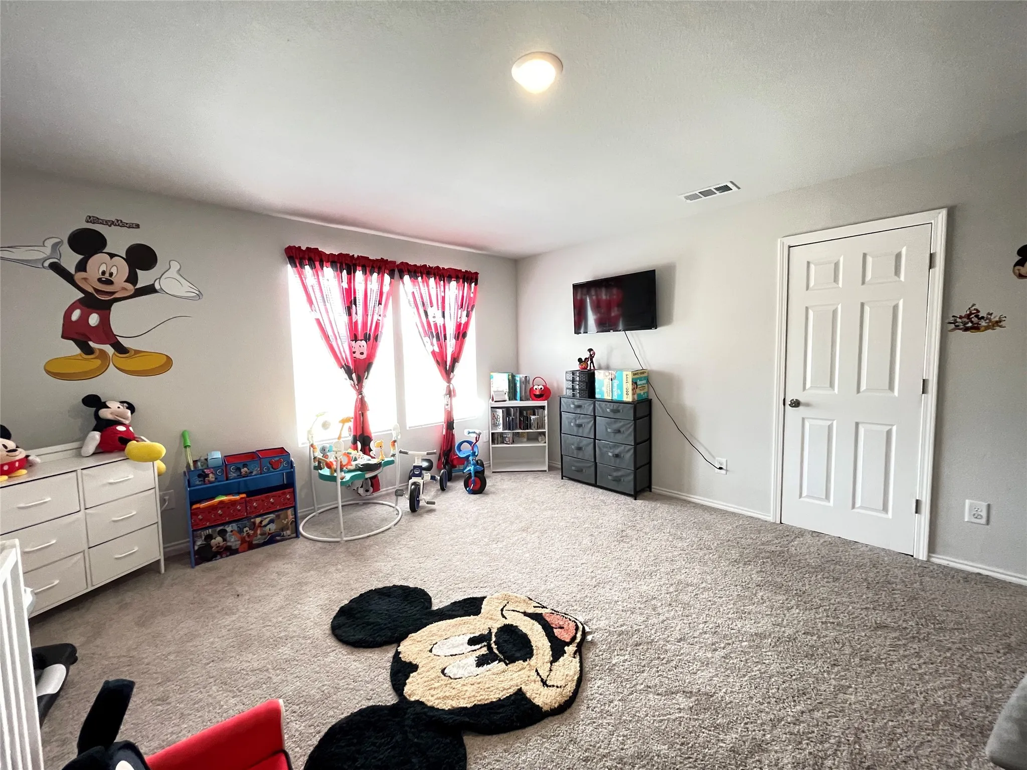 Single Family Residence For Sale in Henderson County , 408 Parker Oaks Drive, Chandler, Texas 75758, 6 Bedroom, 4 Bathroom, 2 Garage spaces, 4,121 Sqft, built in 2024, Preowned, mls#21216945, Real Estate Agent in Chandler, Homes For Sale in Henderson county, Homes For Sale in Chandler, Realtor in Chandler Texas, Real Estate Brokerage Independent Realty Texas, Luminita Cordes Realtor