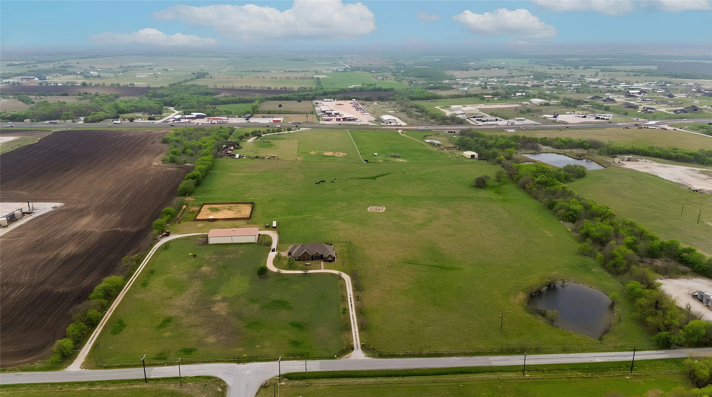 Farm For Sale in Denton County , 13435 Jackson Road, Krum, Texas 76249, 4 Bedroom, 4 Bathroom, 2 Garage spaces, 2,400 Sqft, built in 2000, mls#21221869, Real Estate Agent in Krum, Homes For Sale in Denton county, Homes For Sale in Krum, Realtor in Krum Texas, Real Estate Brokerage Independent Realty Texas, Luminita Cordes Realtor