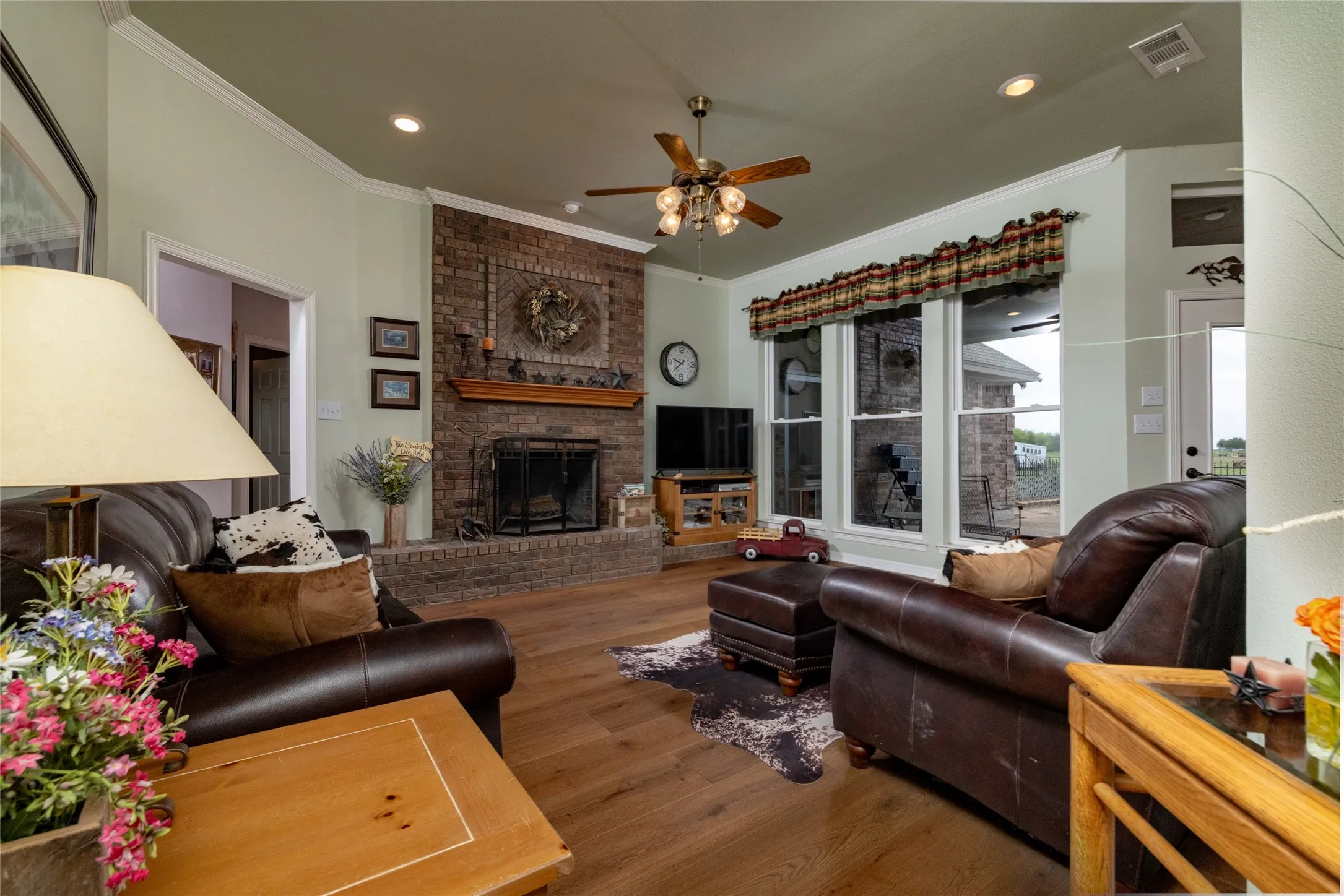 Farm For Sale in Denton County , 13435 Jackson Road, Krum, Texas 76249, 4 Bedroom, 4 Bathroom, 2 Garage spaces, 2,400 Sqft, built in 2000, mls#21221869, Real Estate Agent in Krum, Homes For Sale in Denton county, Homes For Sale in Krum, Realtor in Krum Texas, Real Estate Brokerage Independent Realty Texas, Luminita Cordes Realtor