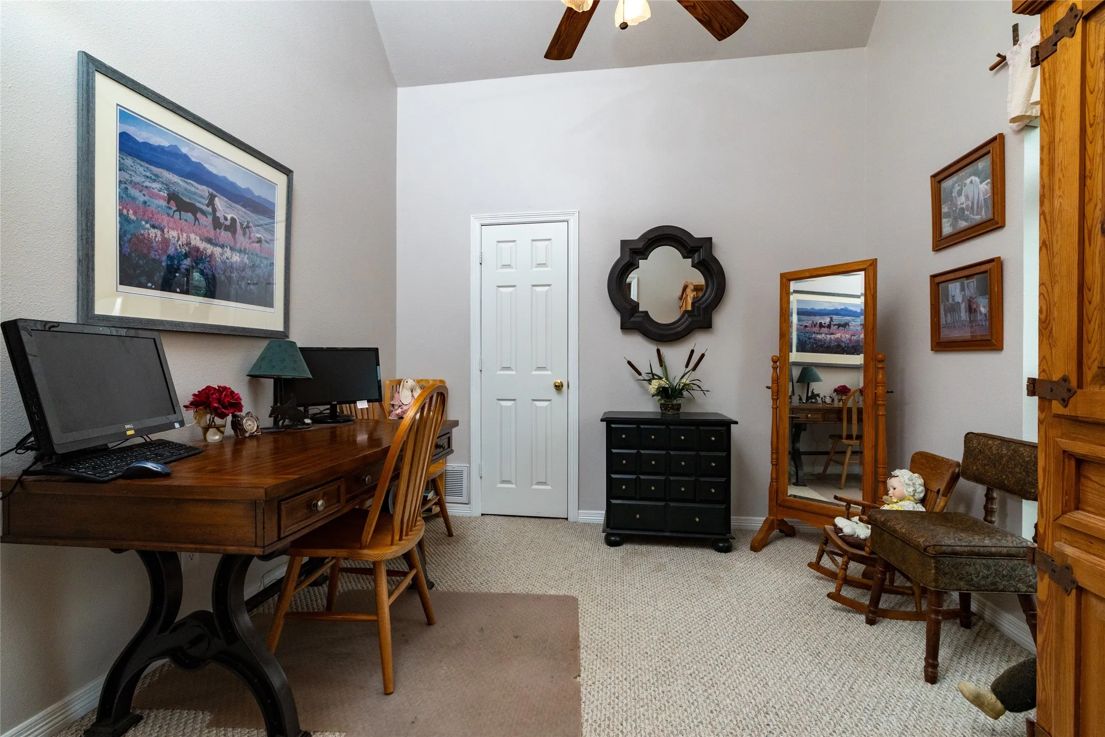 Farm For Sale in Denton County , 13435 Jackson Road, Krum, Texas 76249, 4 Bedroom, 4 Bathroom, 2 Garage spaces, 2,400 Sqft, built in 2000, mls#21221869, Real Estate Agent in Krum, Homes For Sale in Denton county, Homes For Sale in Krum, Realtor in Krum Texas, Real Estate Brokerage Independent Realty Texas, Luminita Cordes Realtor