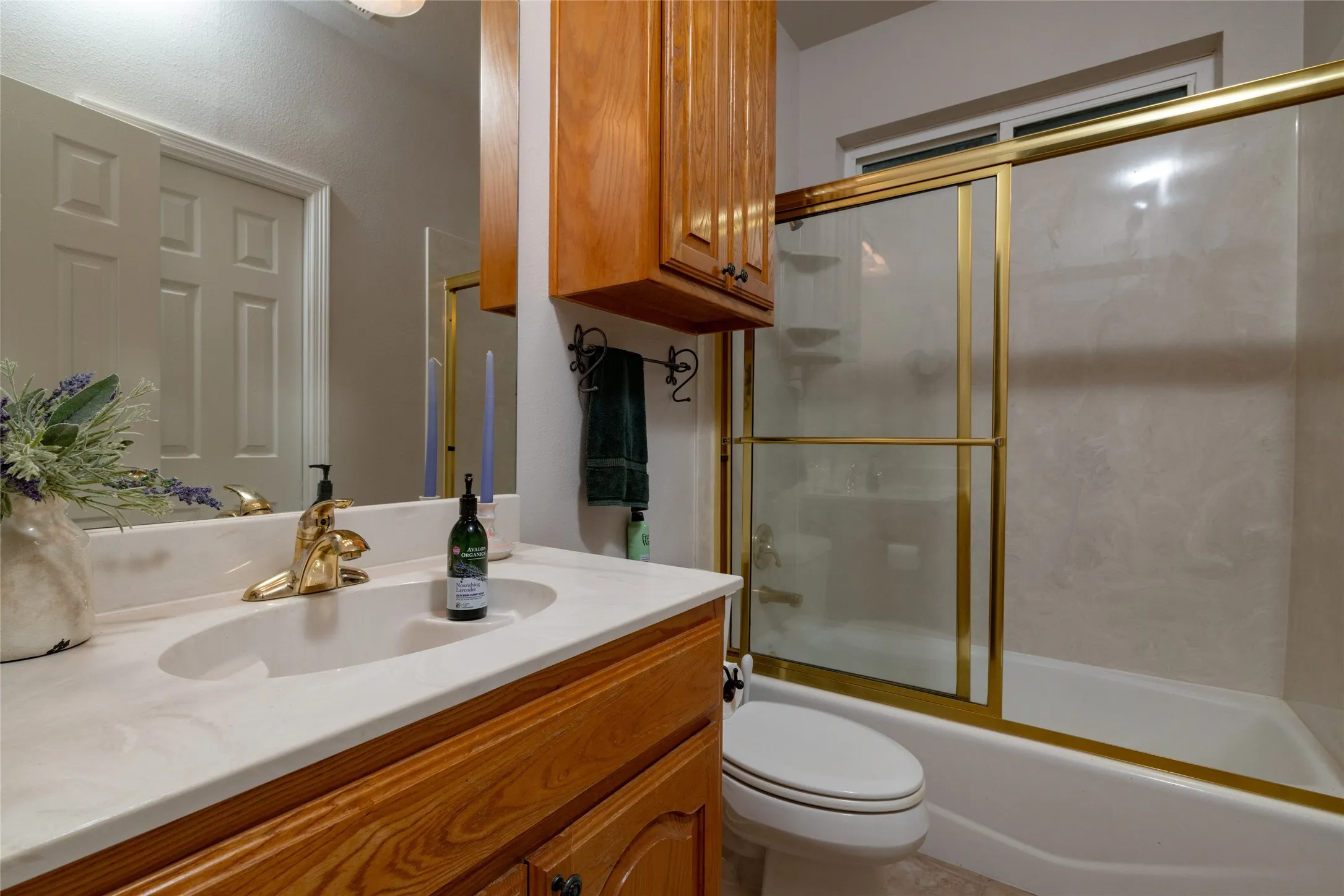 Farm For Sale in Denton County , 13435 Jackson Road, Krum, Texas 76249, 4 Bedroom, 4 Bathroom, 2 Garage spaces, 2,400 Sqft, built in 2000, mls#21221869, Real Estate Agent in Krum, Homes For Sale in Denton county, Homes For Sale in Krum, Realtor in Krum Texas, Real Estate Brokerage Independent Realty Texas, Luminita Cordes Realtor