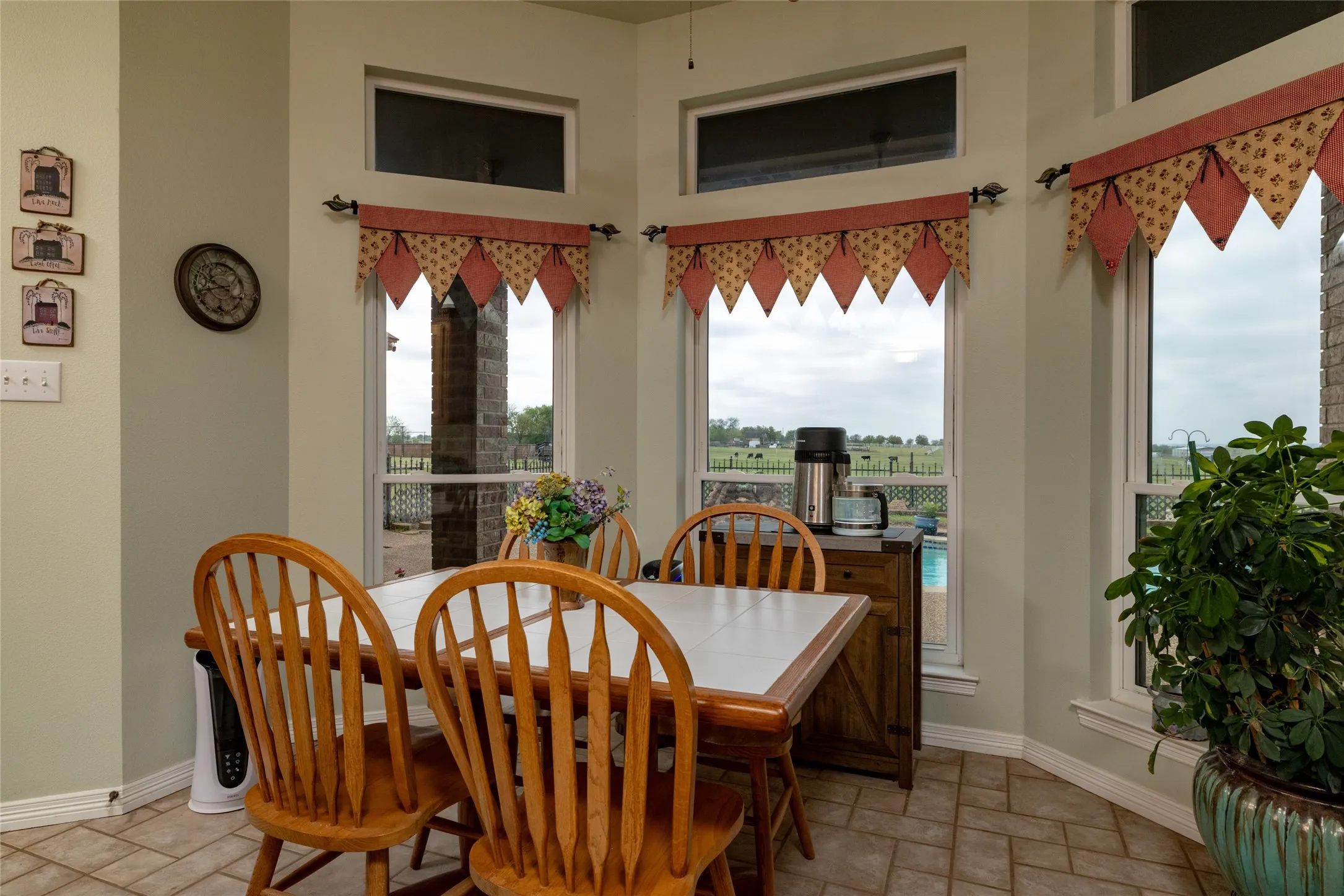 Farm For Sale in Denton County , 13435 Jackson Road, Krum, Texas 76249, 4 Bedroom, 4 Bathroom, 2 Garage spaces, 2,400 Sqft, built in 2000, mls#21221869, Real Estate Agent in Krum, Homes For Sale in Denton county, Homes For Sale in Krum, Realtor in Krum Texas, Real Estate Brokerage Independent Realty Texas, Luminita Cordes Realtor