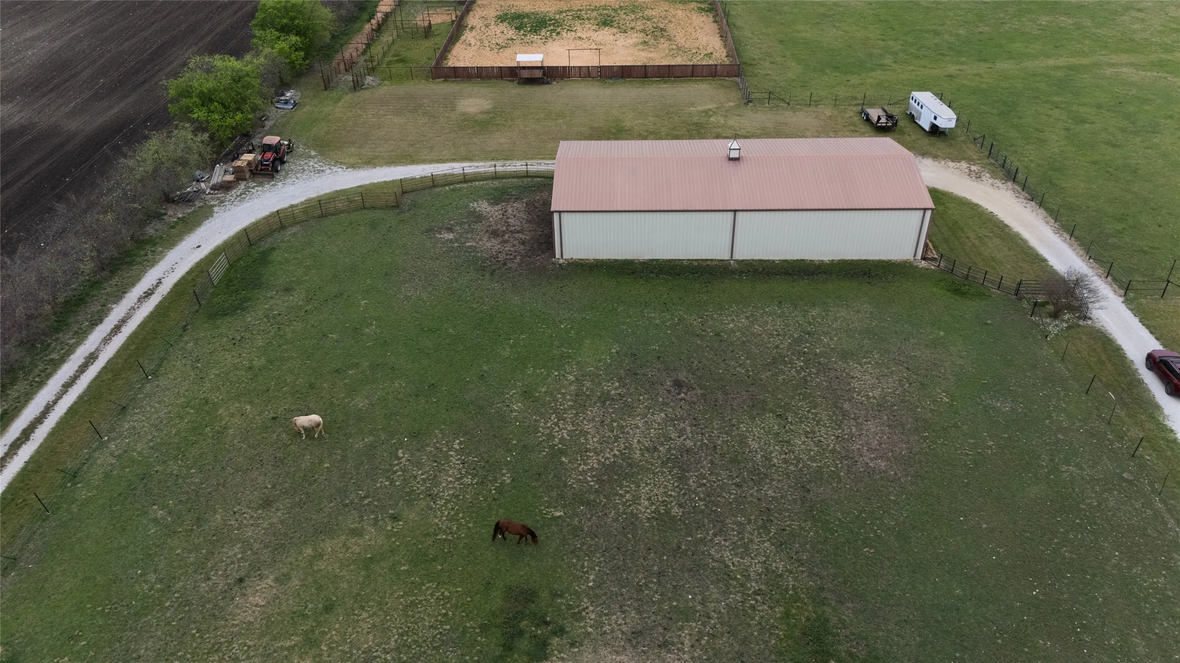 Farm For Sale in Denton County , 13435 Jackson Road, Krum, Texas 76249, 4 Bedroom, 4 Bathroom, 2 Garage spaces, 2,400 Sqft, built in 2000, mls#21221869, Real Estate Agent in Krum, Homes For Sale in Denton county, Homes For Sale in Krum, Realtor in Krum Texas, Real Estate Brokerage Independent Realty Texas, Luminita Cordes Realtor