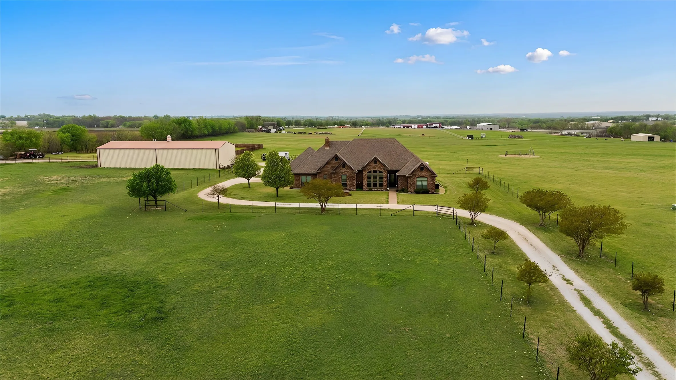 Farm For Sale in Denton County , 13435 Jackson Road, Krum, Texas 76249, 4 Bedroom, 4 Bathroom, 2 Garage spaces, 2,400 Sqft, built in 2000, mls#21221869, Real Estate Agent in Krum, Homes For Sale in Denton county, Homes For Sale in Krum, Realtor in Krum Texas, Real Estate Brokerage Independent Realty Texas, Luminita Cordes Realtor