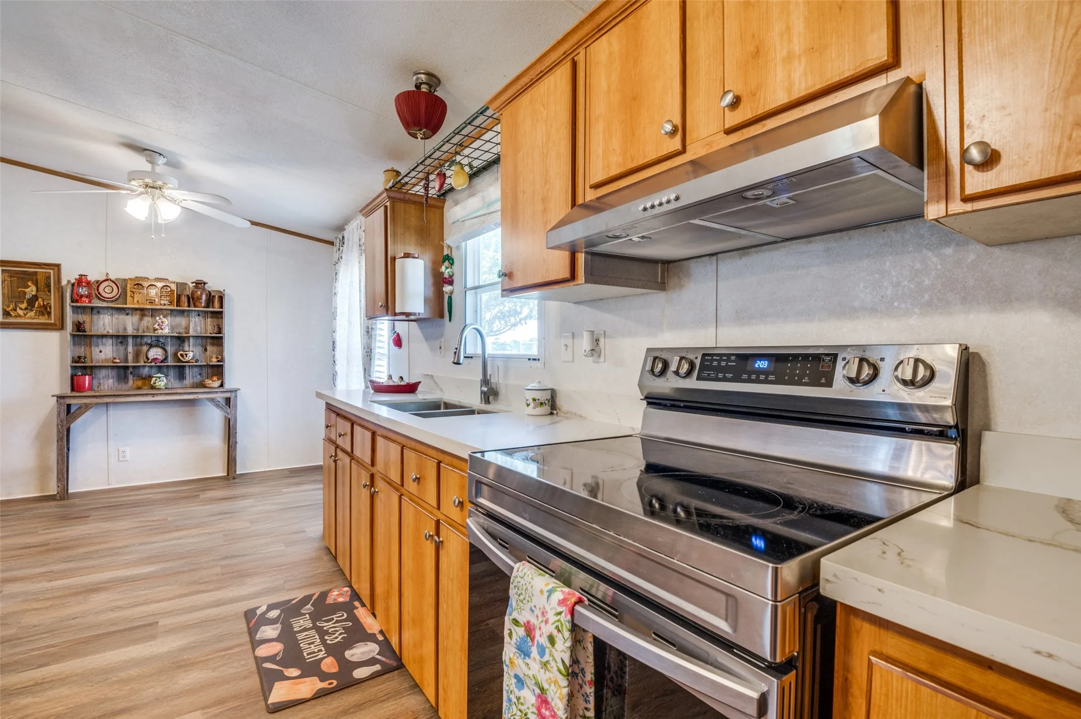 Farm For Sale in Navarro County , 9121 NE County Road 2170, Powell, Texas 75153, 3 Bedroom, 2 Bathroom, Garage spaces, 1,512 Sqft, built in 2005, Preowned, mls#21221645, Real Estate Agent in Powell, Homes For Sale in Navarro county, Homes For Sale in Powell, Realtor in Powell Texas, Real Estate Brokerage Independent Realty Texas, Luminita Cordes Realtor