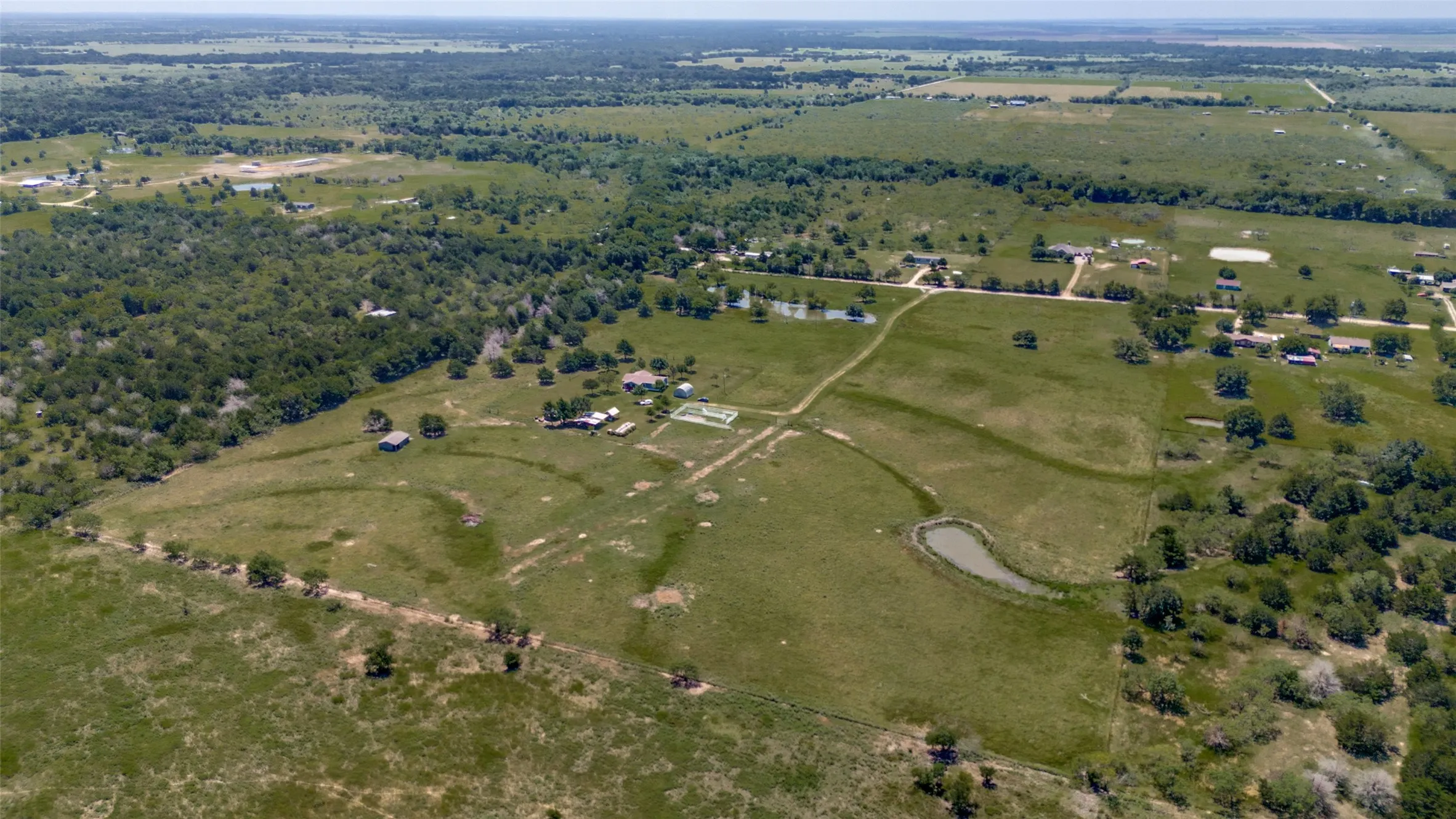 Farm For Sale in Navarro County , 9121 NE County Road 2170, Powell, Texas 75153, 3 Bedroom, 2 Bathroom, Garage spaces, 1,512 Sqft, built in 2005, Preowned, mls#21221645, Real Estate Agent in Powell, Homes For Sale in Navarro county, Homes For Sale in Powell, Realtor in Powell Texas, Real Estate Brokerage Independent Realty Texas, Luminita Cordes Realtor