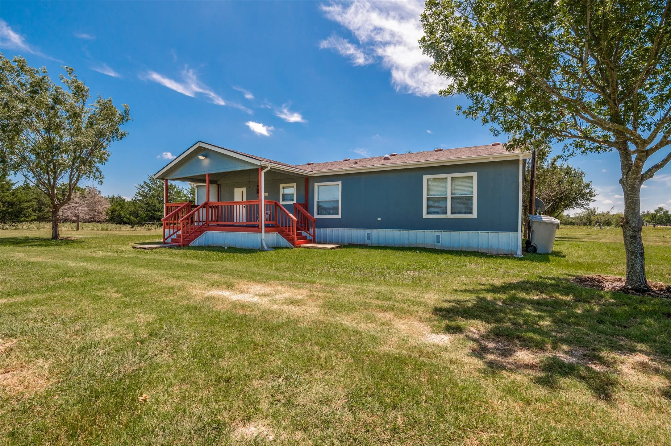 Farm For Sale in Navarro County , 9121 NE County Road 2170, Powell, Texas 75153, 3 Bedroom, 2 Bathroom, Garage spaces, 1,512 Sqft, built in 2005, Preowned, mls#21221645, Real Estate Agent in Powell, Homes For Sale in Navarro county, Homes For Sale in Powell, Realtor in Powell Texas, Real Estate Brokerage Independent Realty Texas, Luminita Cordes Realtor
