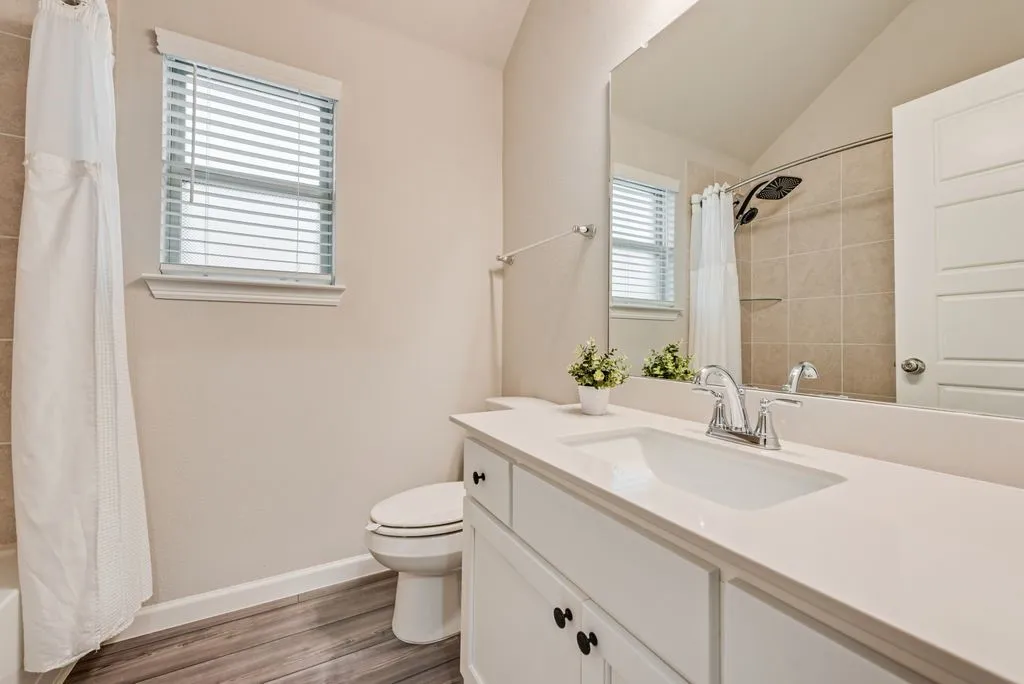 Single Family Residence For Sale in Collin County , 1610 Wayback Drive, Celina, Texas 75009, 3 Bedrooms, 2 Bathrooms, 2 Garage spaces, 1,932 Sqft, built in 2021, Price $420,000, mls#21220092, Real Estate Agent in Celina, Homes For Sale in Collin county, Homes For Sale in Celina, Realtor in Celina Texas, Real Estate Brokerage Independent Realty Texas, Luminita Cordes Realtor