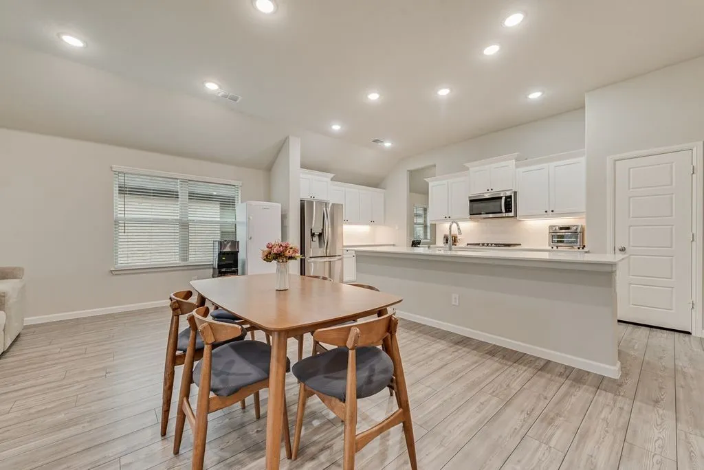 Single Family Residence For Sale in Collin County , 1610 Wayback Drive, Celina, Texas 75009, 3 Bedrooms, 2 Bathrooms, 2 Garage spaces, 1,932 Sqft, built in 2021, Price $420,000, mls#21220092, Real Estate Agent in Celina, Homes For Sale in Collin county, Homes For Sale in Celina, Realtor in Celina Texas, Real Estate Brokerage Independent Realty Texas, Luminita Cordes Realtor