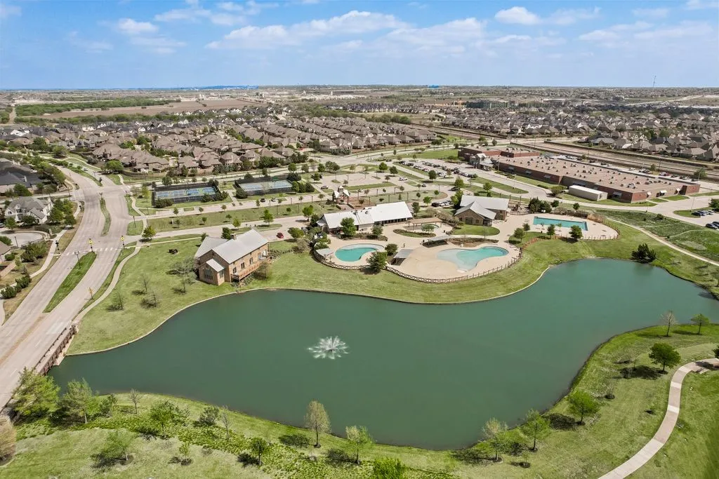 Single Family Residence For Sale in Collin County , 1610 Wayback Drive, Celina, Texas 75009, 3 Bedrooms, 2 Bathrooms, 2 Garage spaces, 1,932 Sqft, built in 2021, Price $420,000, mls#21220092, Real Estate Agent in Celina, Homes For Sale in Collin county, Homes For Sale in Celina, Realtor in Celina Texas, Real Estate Brokerage Independent Realty Texas, Luminita Cordes Realtor