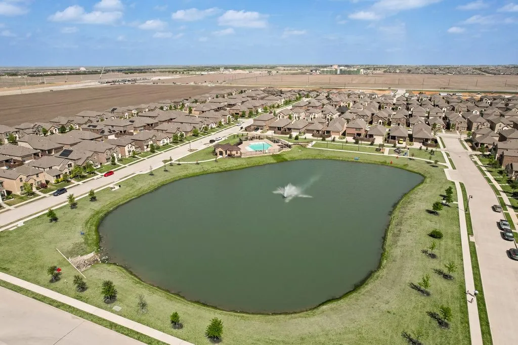 Single Family Residence For Sale in Collin County , 1610 Wayback Drive, Celina, Texas 75009, 3 Bedrooms, 2 Bathrooms, 2 Garage spaces, 1,932 Sqft, built in 2021, Price $420,000, mls#21220092, Real Estate Agent in Celina, Homes For Sale in Collin county, Homes For Sale in Celina, Realtor in Celina Texas, Real Estate Brokerage Independent Realty Texas, Luminita Cordes Realtor
