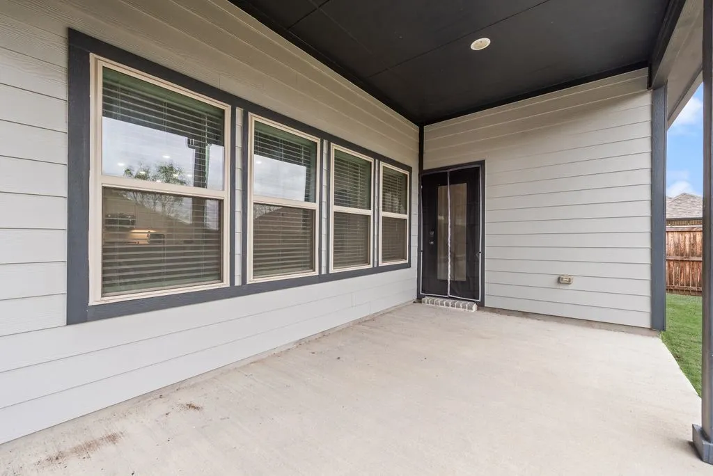 Single Family Residence For Sale in Collin County , 1610 Wayback Drive, Celina, Texas 75009, 3 Bedrooms, 2 Bathrooms, 2 Garage spaces, 1,932 Sqft, built in 2021, Price $420,000, mls#21220092, Real Estate Agent in Celina, Homes For Sale in Collin county, Homes For Sale in Celina, Realtor in Celina Texas, Real Estate Brokerage Independent Realty Texas, Luminita Cordes Realtor