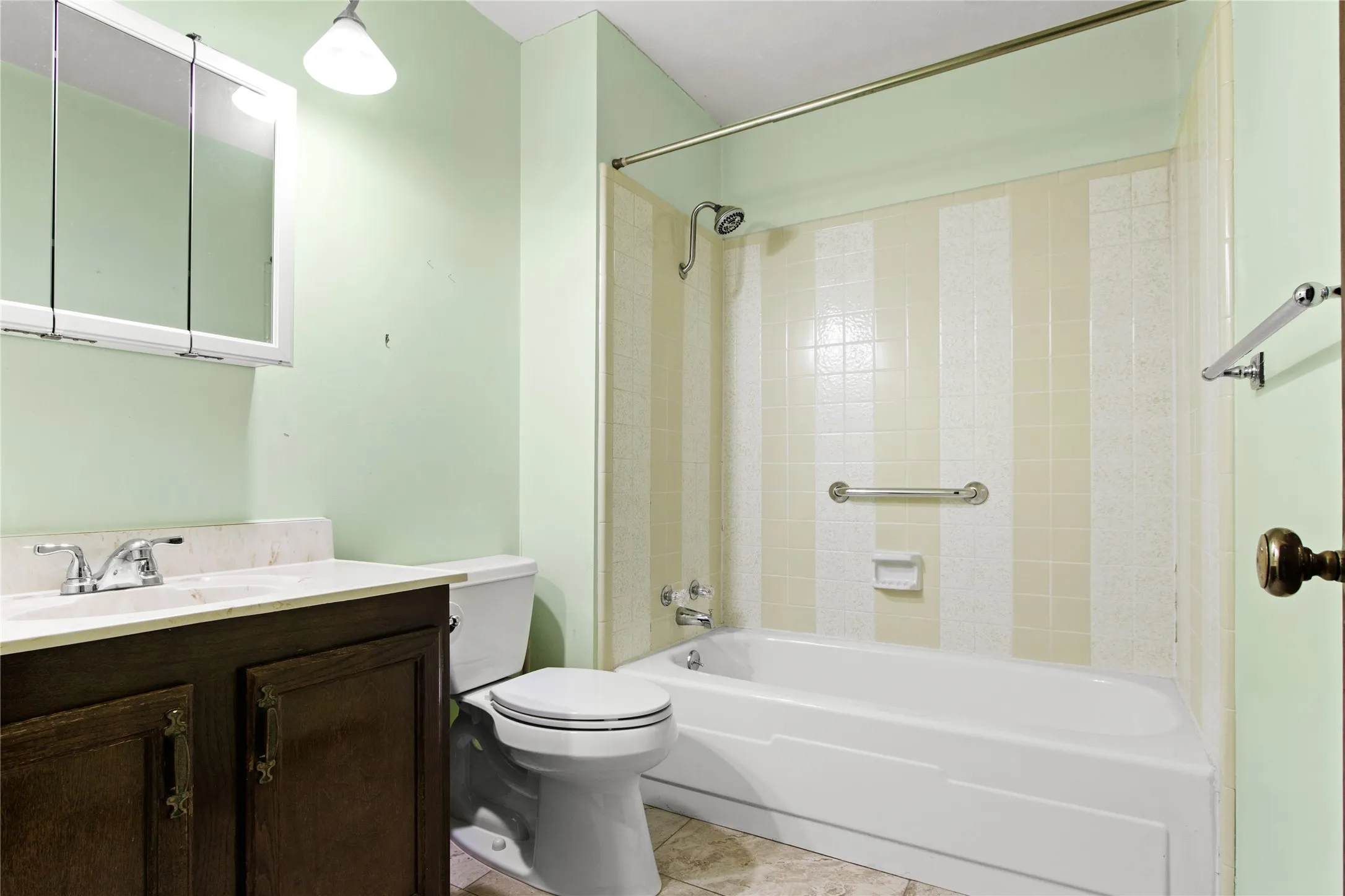 Single Family Residence For Sale in Denton County , 5008 Overton Circle, The Colony, Texas 75056, 4 Bedroom, 2 Bathroom, 2 Garage spaces, 2,408 Sqft, built in 1975, mls#21221787, Real Estate Agent in The Colony, Homes For Sale in Denton county, Homes For Sale in The Colony, Realtor in The Colony Texas, Real Estate Brokerage Independent Realty Texas, Luminita Cordes Realtor