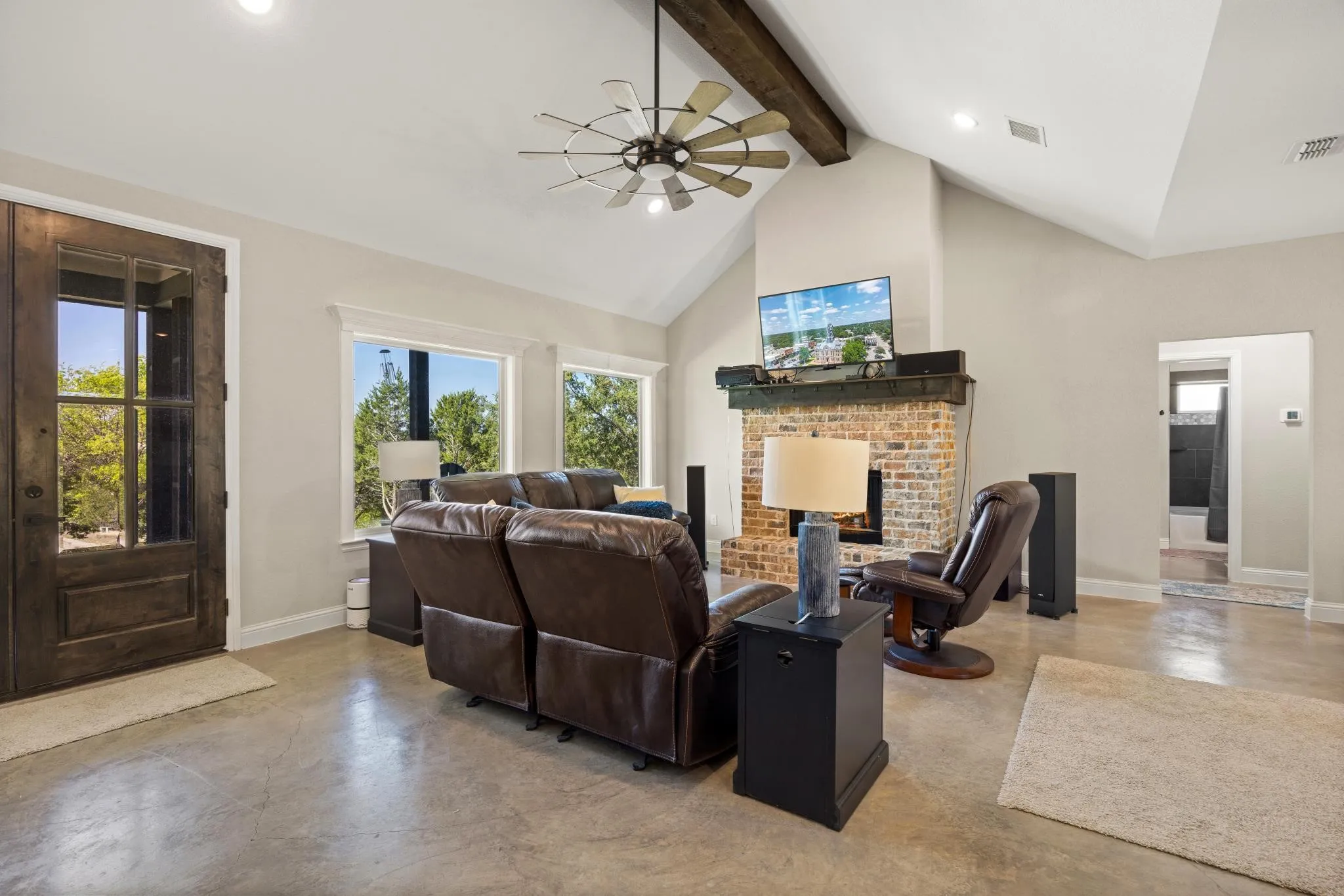 Single Family Residence For Sale in Erath County , 1445 Lakeside Drive, Bluff Dale, Texas 76433, 3 Bedroom, 2 Bathroom, 2 Garage spaces, 2,129 Sqft, built in 2022, mls#21220945, Real Estate Agent in Bluff Dale, Homes For Sale in Erath county, Homes For Sale in Bluff Dale, Realtor in Bluff Dale Texas, Real Estate Brokerage Independent Realty Texas, Luminita Cordes Realtor