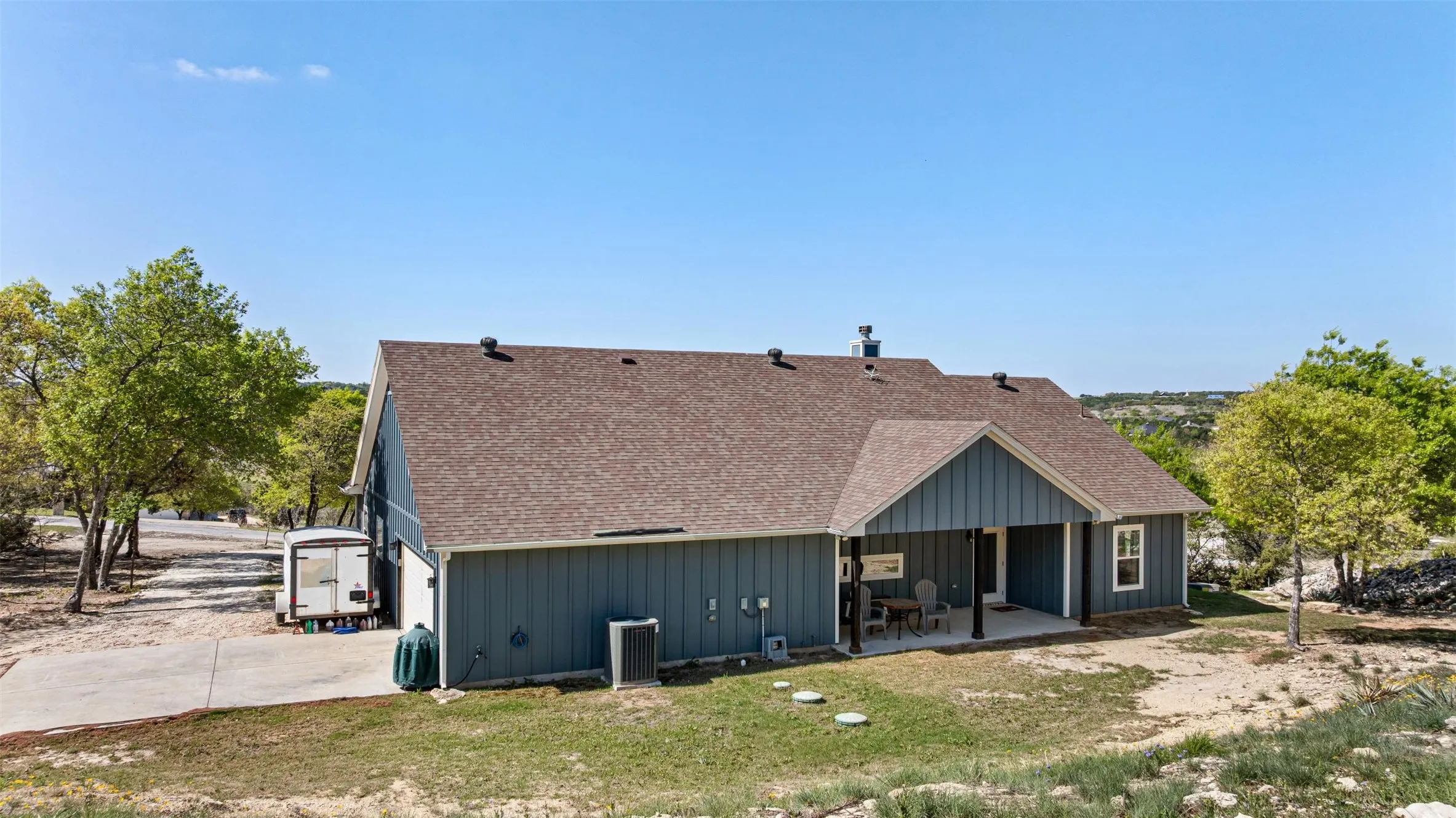 Single Family Residence For Sale in Erath County , 1445 Lakeside Drive, Bluff Dale, Texas 76433, 3 Bedroom, 2 Bathroom, 2 Garage spaces, 2,129 Sqft, built in 2022, mls#21220945, Real Estate Agent in Bluff Dale, Homes For Sale in Erath county, Homes For Sale in Bluff Dale, Realtor in Bluff Dale Texas, Real Estate Brokerage Independent Realty Texas, Luminita Cordes Realtor
