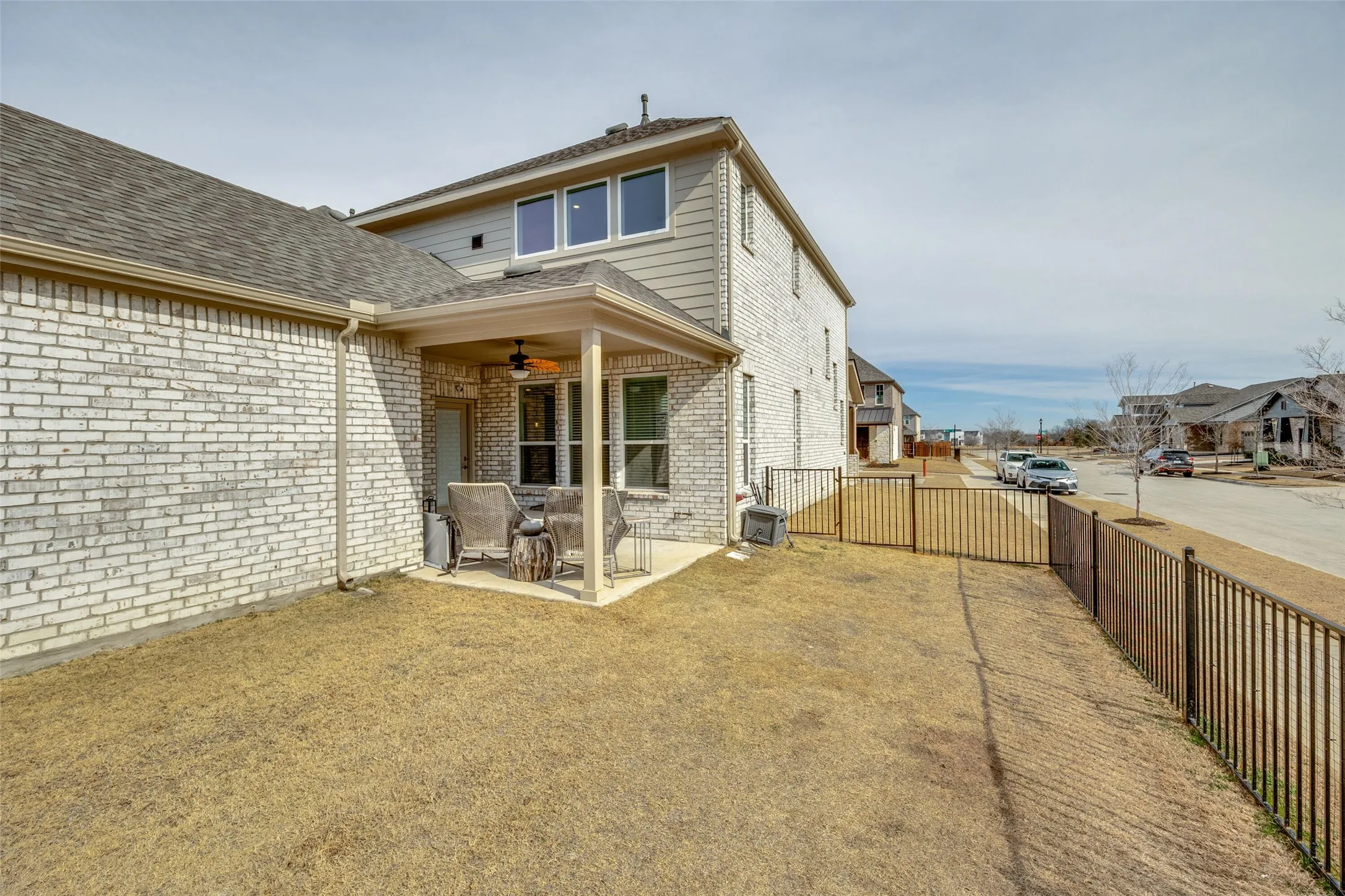 Single Family Residence For Sale in Dallas County , 8507 Craig Mews, Rowlett, Texas 75089, 3 Bedroom, 3 Bathroom, Garage spaces, 2,196 Sqft, built in 2023, mls#21221938, Real Estate Agent in Rowlett, Homes For Sale in Dallas county, Homes For Sale in Rowlett, Realtor in Rowlett Texas, Real Estate Brokerage Independent Realty Texas, Luminita Cordes Realtor