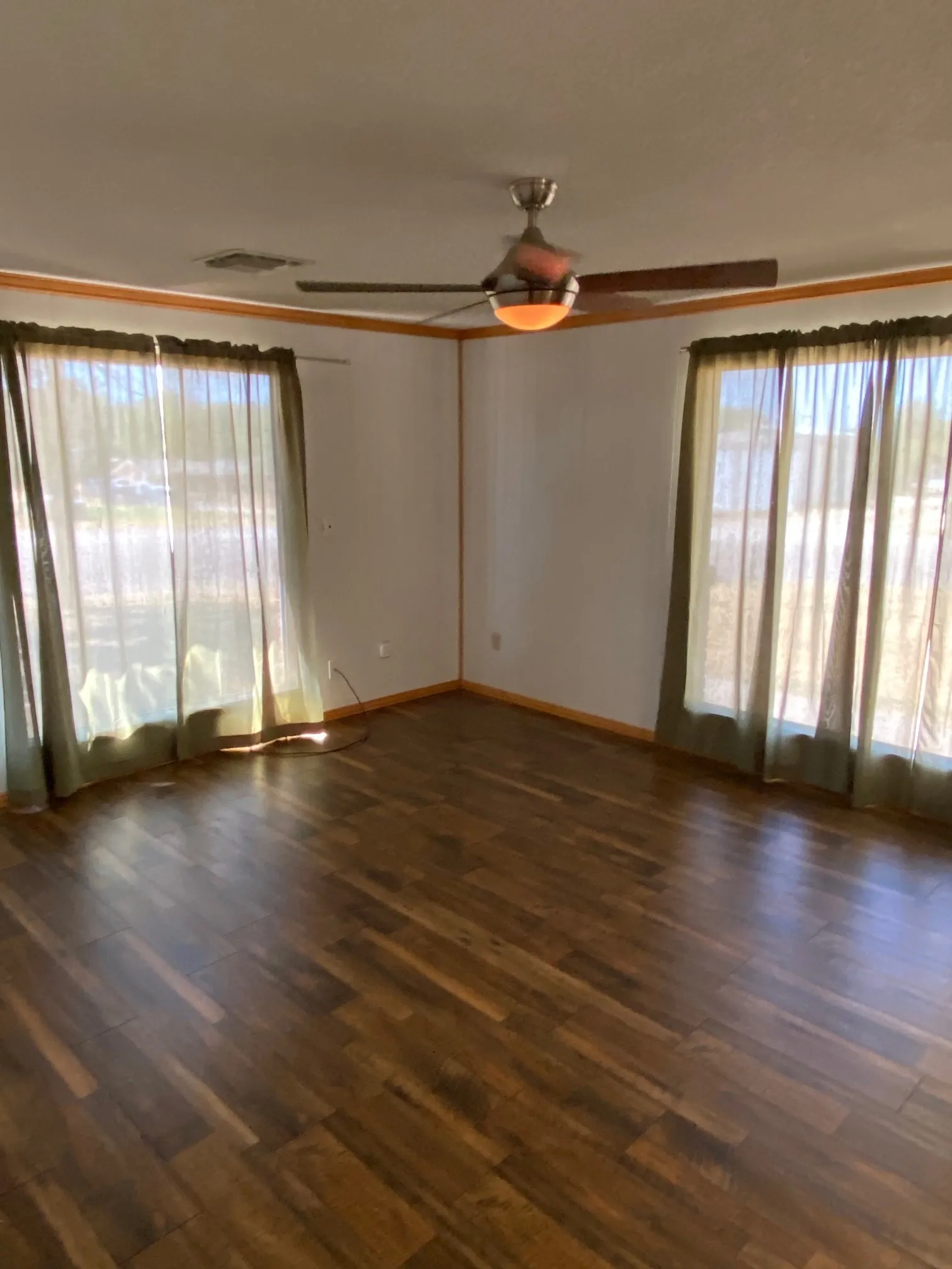 Single Family Residence For Sale in Bosque County , 104 County Road 1296, Morgan, Texas 76671, 3 Bedroom, 2 Bathroom, 1 Garage spaces, 1,419 Sqft, built in 1965, Price $179,900, mls#21221953, Real Estate Agent in Morgan, Homes For Sale in Bosque county, Homes For Sale in Morgan, Realtor in Morgan Texas, Real Estate Brokerage Independent Realty Texas, Luminita Cordes Realtor
