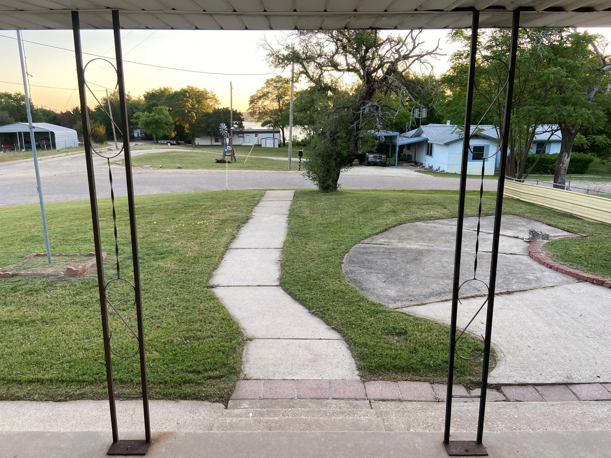 Single Family Residence For Sale in Bosque County , 104 County Road 1296, Morgan, Texas 76671, 3 Bedroom, 2 Bathroom, 1 Garage spaces, 1,419 Sqft, built in 1965, Price $179,900, mls#21221953, Real Estate Agent in Morgan, Homes For Sale in Bosque county, Homes For Sale in Morgan, Realtor in Morgan Texas, Real Estate Brokerage Independent Realty Texas, Luminita Cordes Realtor