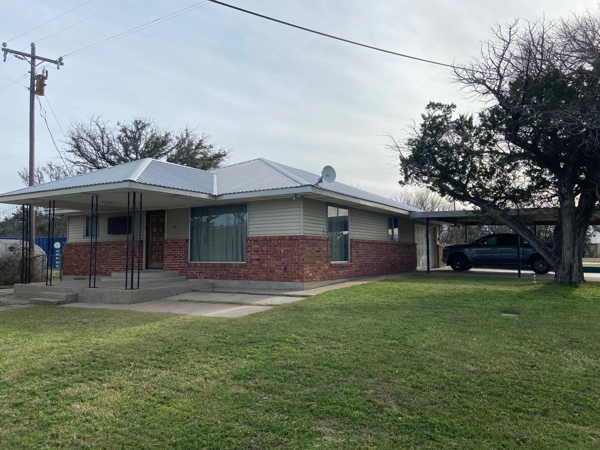 Single Family Residence For Sale in Bosque County , 104 County Road 1296, Morgan, Texas 76671, 3 Bedroom, 2 Bathroom, 1 Garage spaces, 1,419 Sqft, built in 1965, Price $179,900, mls#21221953, Real Estate Agent in Morgan, Homes For Sale in Bosque county, Homes For Sale in Morgan, Realtor in Morgan Texas, Real Estate Brokerage Independent Realty Texas, Luminita Cordes Realtor