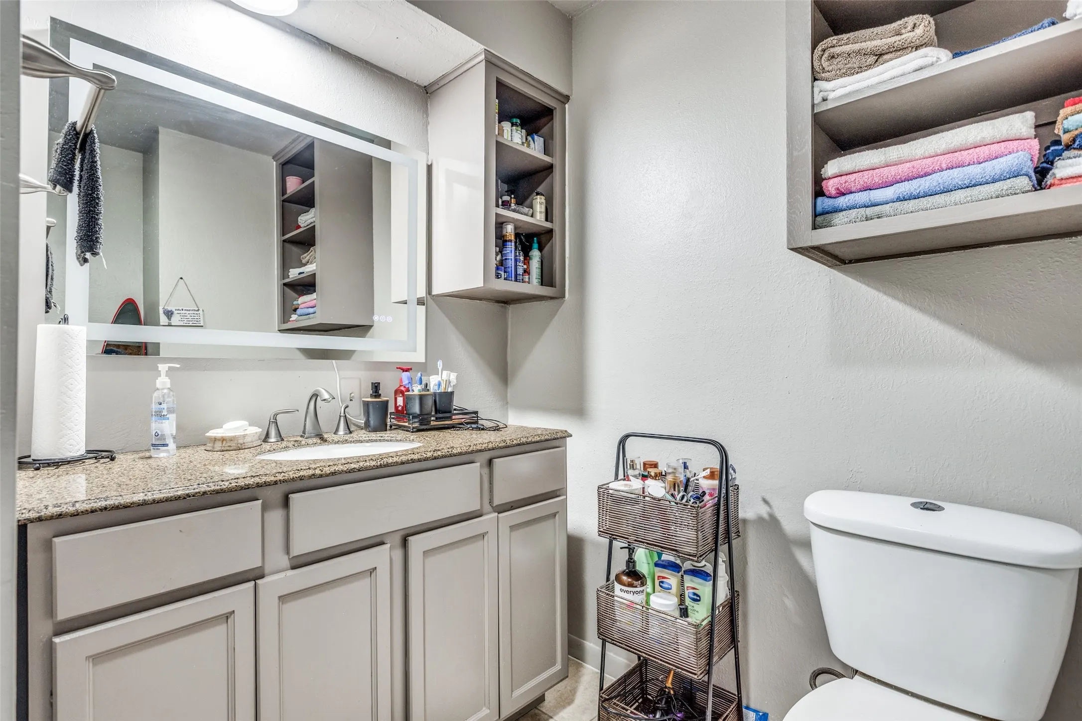 Single Family Residence For Sale in Collin County , 3541 Shorecrest Drive, Plano, Texas 75074, 4 Bedroom, 3 Bathroom, 2 Garage spaces, 1,726 Sqft, built in 1970, Preowned, mls#21220389, Real Estate Agent in Plano, Homes For Sale in Collin county, Homes For Sale in Plano, Realtor in Plano Texas, Real Estate Brokerage Independent Realty Texas, Luminita Cordes Realtor