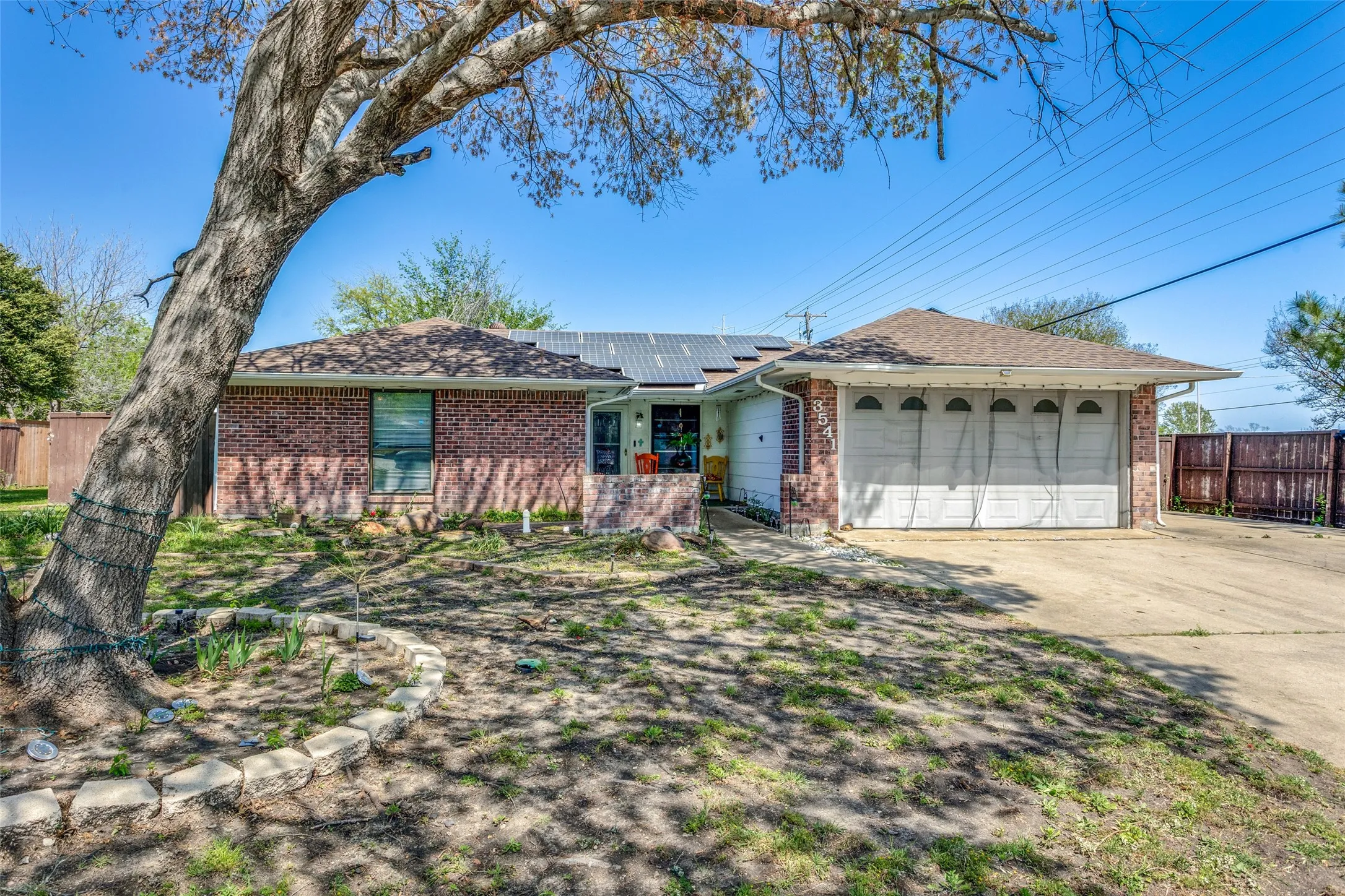 Single Family Residence For Sale in Collin County , 3541 Shorecrest Drive, Plano, Texas 75074, 4 Bedroom, 3 Bathroom, 2 Garage spaces, 1,726 Sqft, built in 1970, Preowned, mls#21220389, Real Estate Agent in Plano, Homes For Sale in Collin county, Homes For Sale in Plano, Realtor in Plano Texas, Real Estate Brokerage Independent Realty Texas, Luminita Cordes Realtor