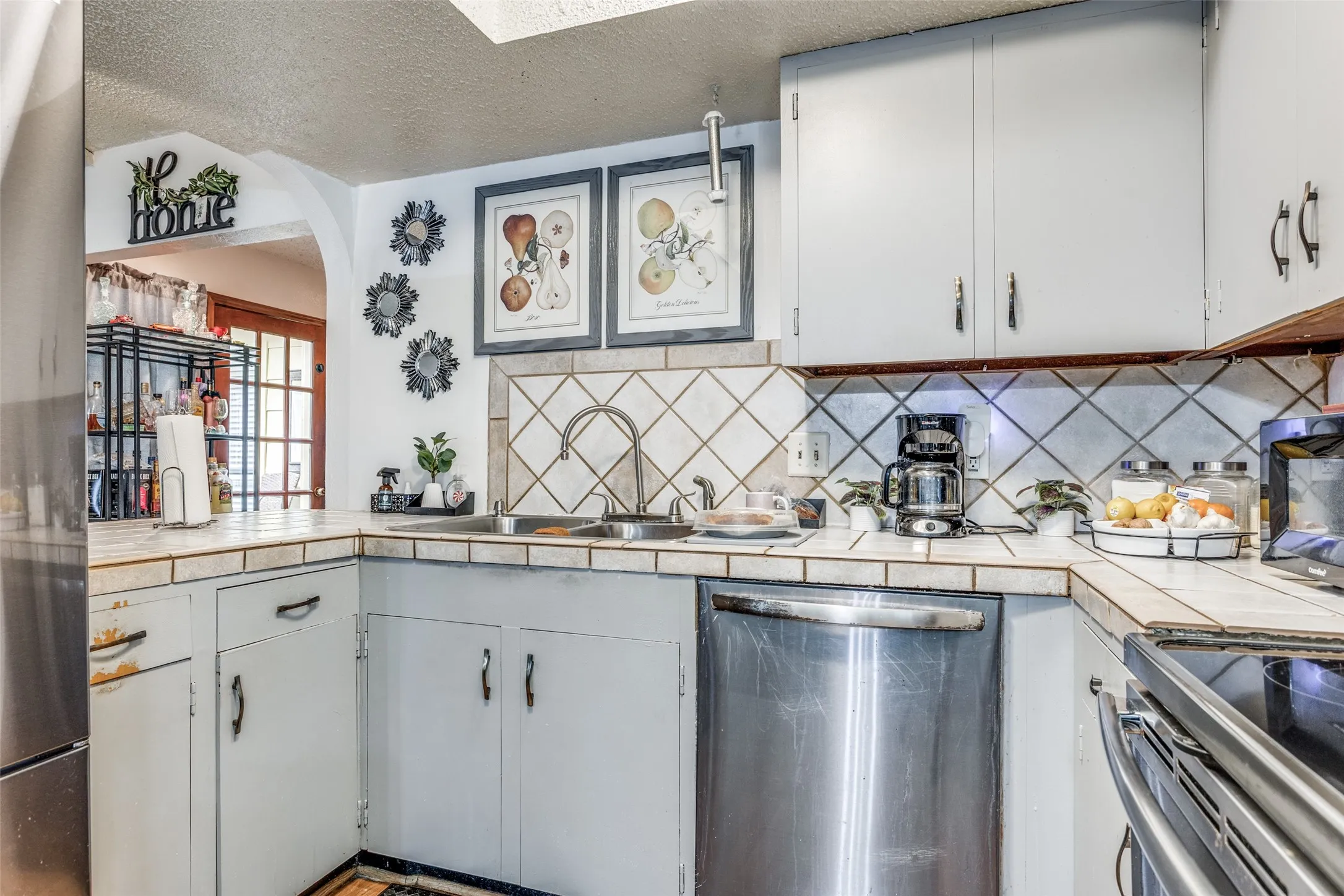Single Family Residence For Sale in Collin County , 3541 Shorecrest Drive, Plano, Texas 75074, 4 Bedroom, 3 Bathroom, 2 Garage spaces, 1,726 Sqft, built in 1970, Preowned, mls#21220389, Real Estate Agent in Plano, Homes For Sale in Collin county, Homes For Sale in Plano, Realtor in Plano Texas, Real Estate Brokerage Independent Realty Texas, Luminita Cordes Realtor