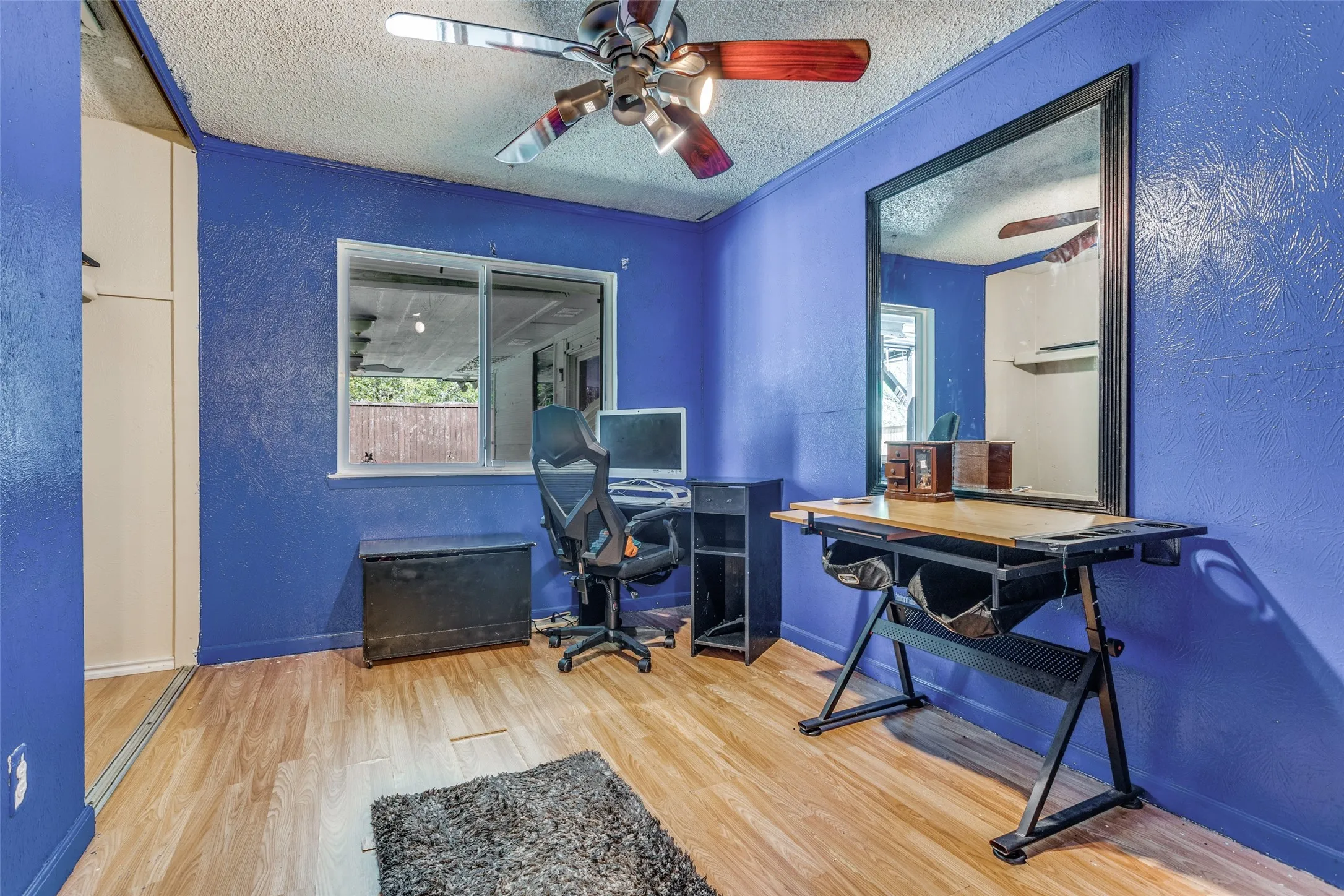 Single Family Residence For Sale in Collin County , 3541 Shorecrest Drive, Plano, Texas 75074, 4 Bedroom, 3 Bathroom, 2 Garage spaces, 1,726 Sqft, built in 1970, Preowned, mls#21220389, Real Estate Agent in Plano, Homes For Sale in Collin county, Homes For Sale in Plano, Realtor in Plano Texas, Real Estate Brokerage Independent Realty Texas, Luminita Cordes Realtor