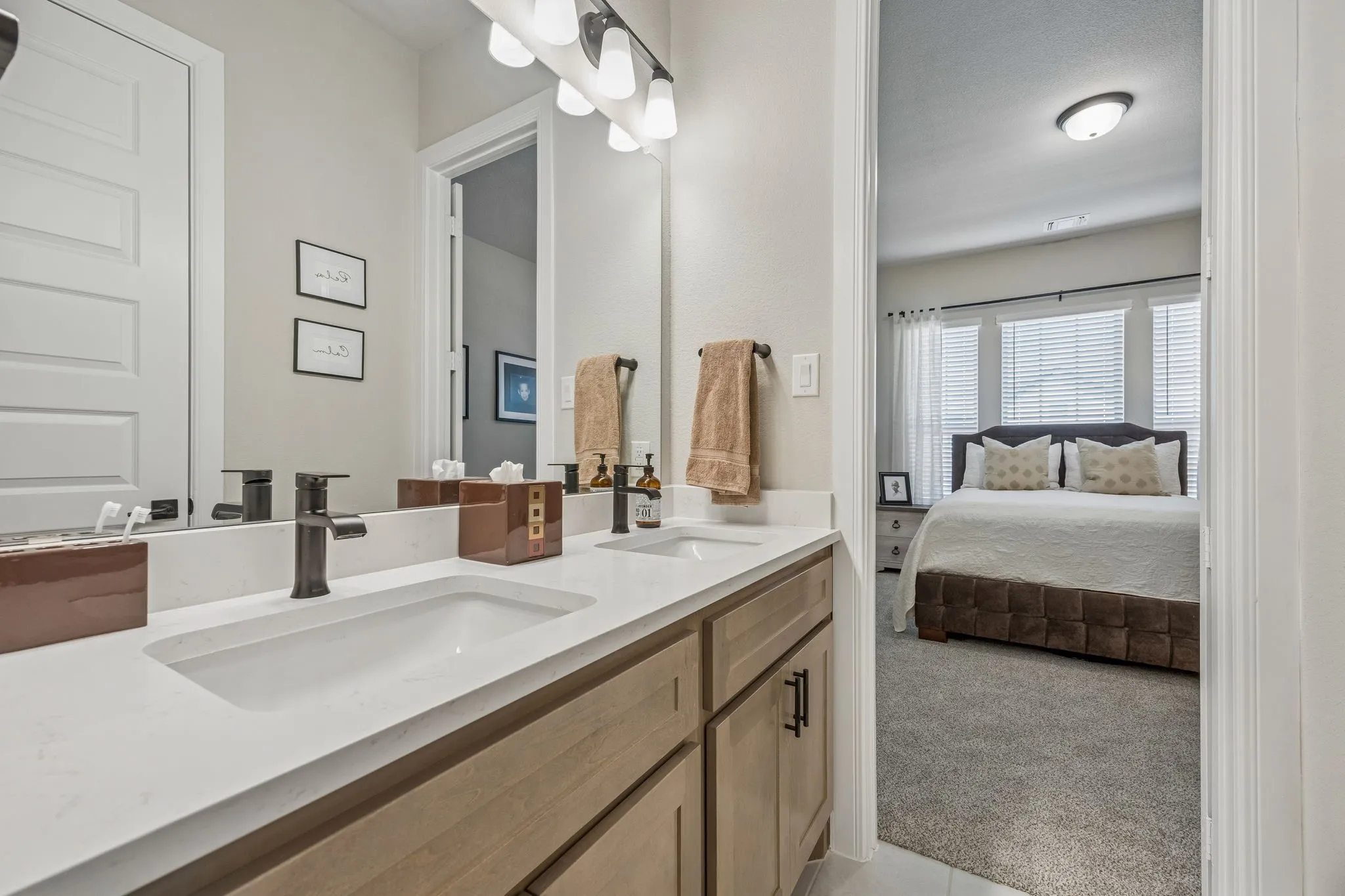 Single Family Residence For Sale in Tarrant County , 2902 Neidman Drive, Mansfield, Texas 76063, 4 Bedroom, 4 Bathroom, 4 Garage spaces, 3,099 Sqft, built in 2024, Preowned, mls#21222041, Real Estate Agent in Mansfield, Homes For Sale in Tarrant county, Homes For Sale in Mansfield, Realtor in Mansfield Texas, Real Estate Brokerage Independent Realty Texas, Luminita Cordes Realtor