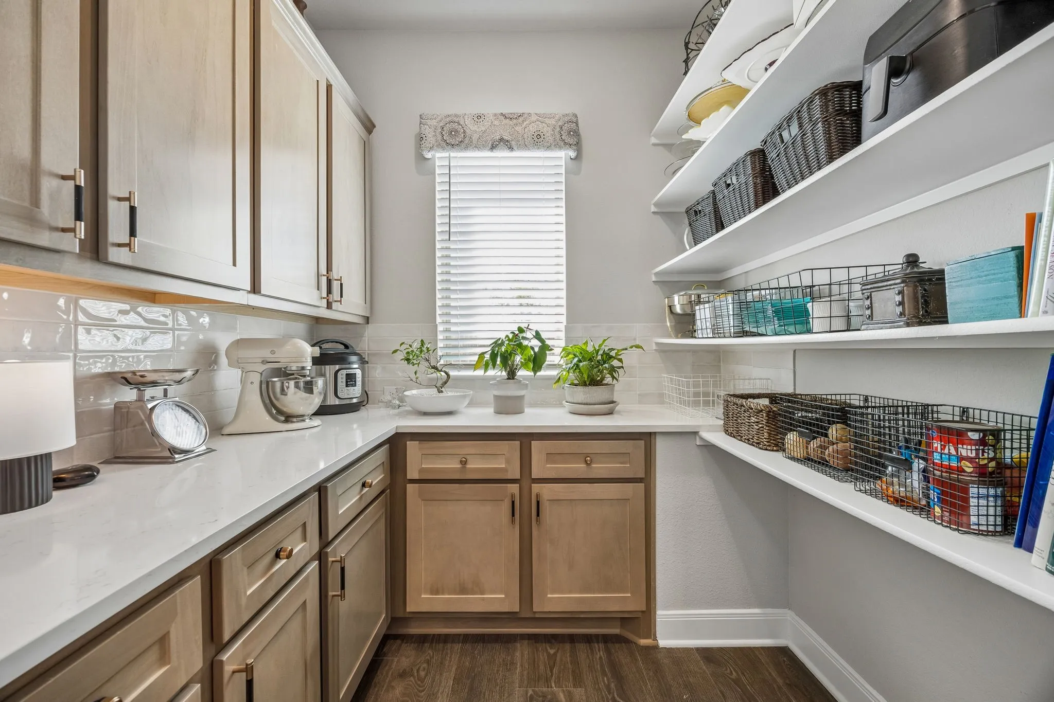 Single Family Residence For Sale in Tarrant County , 2902 Neidman Drive, Mansfield, Texas 76063, 4 Bedroom, 4 Bathroom, 4 Garage spaces, 3,099 Sqft, built in 2024, Preowned, mls#21222041, Real Estate Agent in Mansfield, Homes For Sale in Tarrant county, Homes For Sale in Mansfield, Realtor in Mansfield Texas, Real Estate Brokerage Independent Realty Texas, Luminita Cordes Realtor