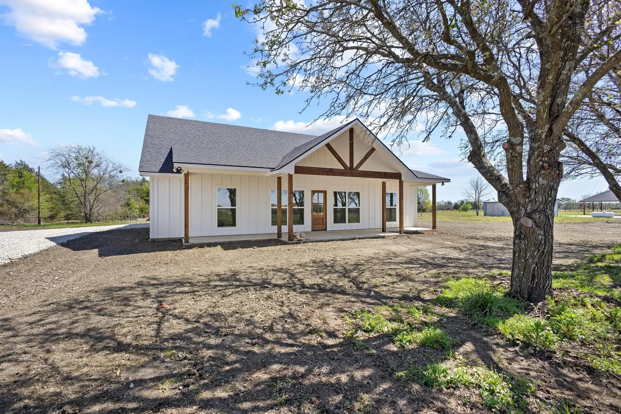 Single Family Residence For Sale in Fannin County , 14419 FM 1396 E, Windom, Texas 75492, 3 Bedroom, 2 Bathroom, Garage spaces, 1,668 Sqft, built in 2025, New Construction - Complete, mls#21216106, Real Estate Agent in Windom, Homes For Sale in Fannin county, Homes For Sale in Windom, Realtor in Windom Texas, Real Estate Brokerage Independent Realty Texas, Luminita Cordes Realtor