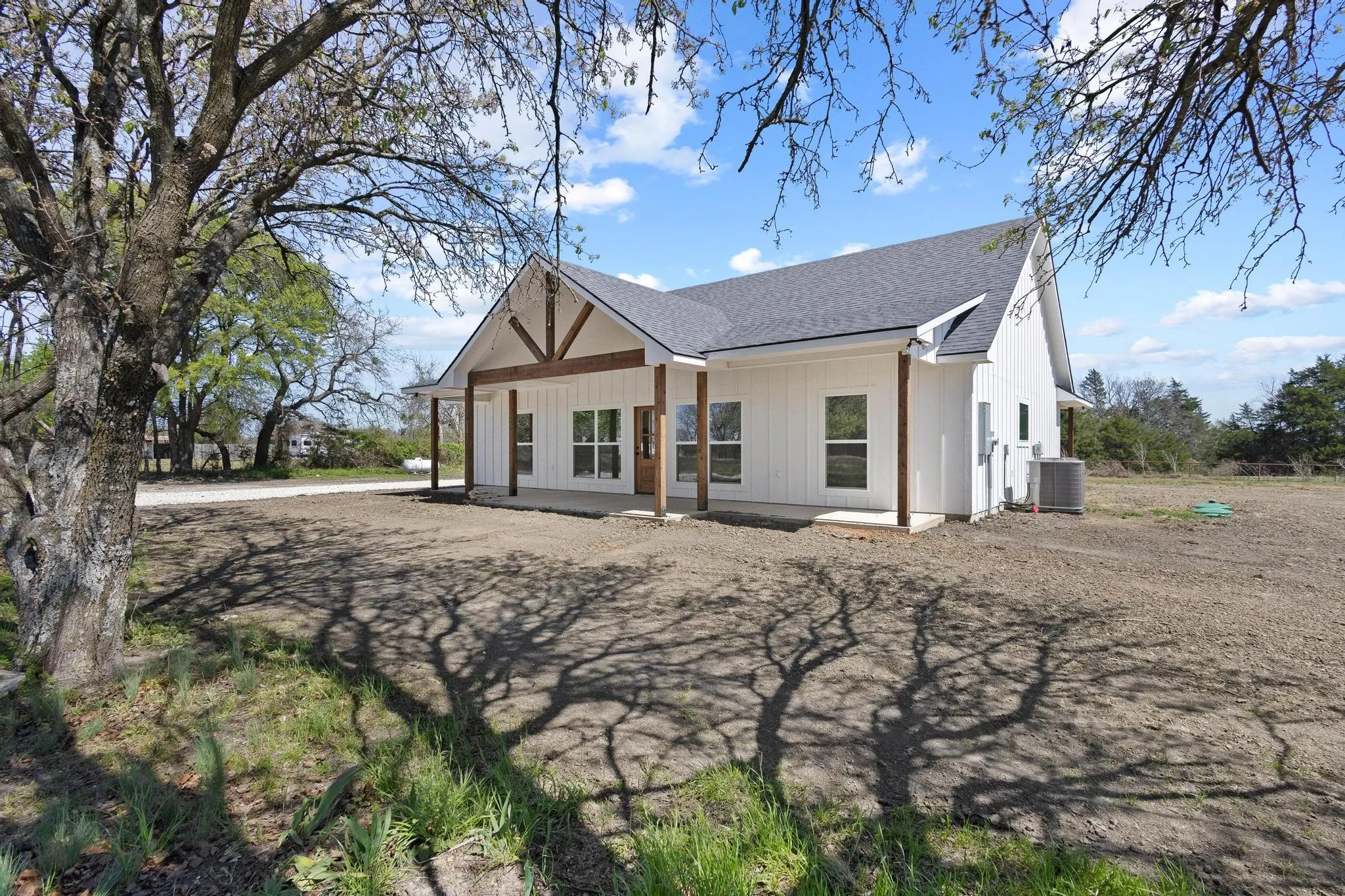 Single Family Residence For Sale in Fannin County , 14419 FM 1396 E, Windom, Texas 75492, 3 Bedroom, 2 Bathroom, Garage spaces, 1,668 Sqft, built in 2025, New Construction - Complete, mls#21216106, Real Estate Agent in Windom, Homes For Sale in Fannin county, Homes For Sale in Windom, Realtor in Windom Texas, Real Estate Brokerage Independent Realty Texas, Luminita Cordes Realtor