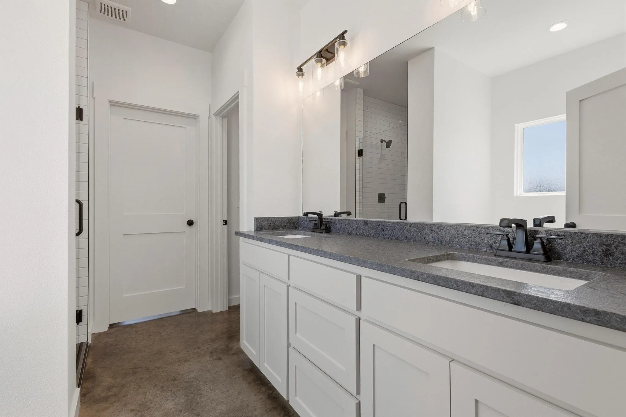Single Family Residence For Sale in Fannin County , 14419 FM 1396 E, Windom, Texas 75492, 3 Bedroom, 2 Bathroom, Garage spaces, 1,668 Sqft, built in 2025, New Construction - Complete, mls#21216106, Real Estate Agent in Windom, Homes For Sale in Fannin county, Homes For Sale in Windom, Realtor in Windom Texas, Real Estate Brokerage Independent Realty Texas, Luminita Cordes Realtor