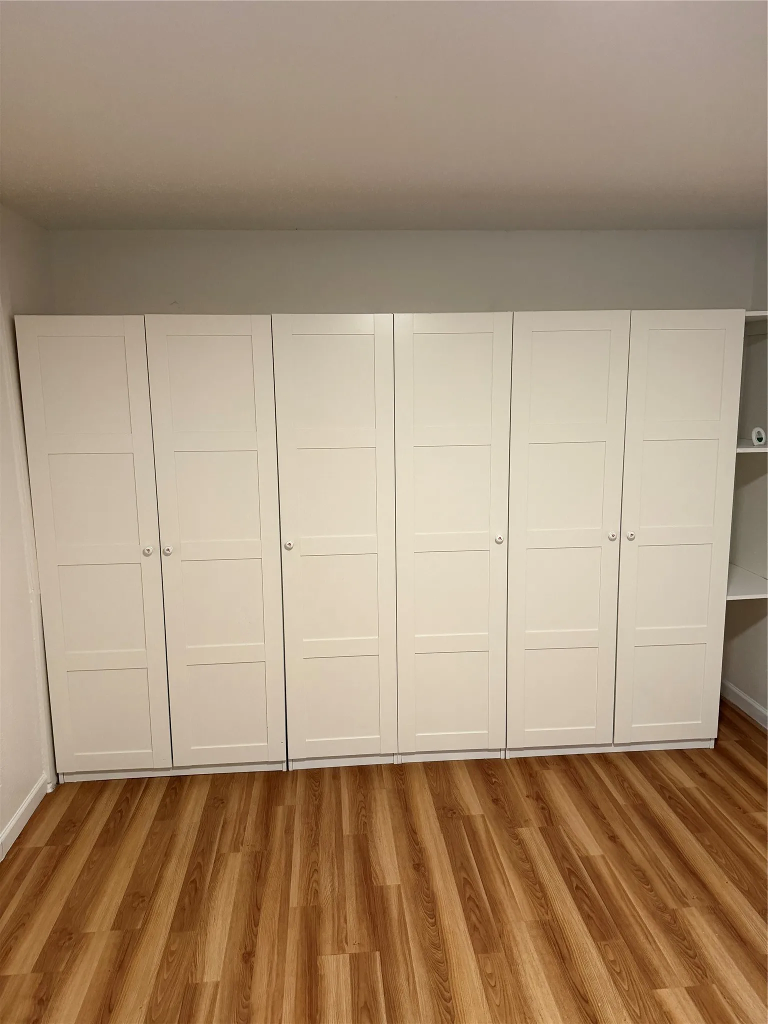 Condominium For Sale in Dallas County , 4618 Country Creek Drive 1180, Dallas, Texas 75236, 1 Bedroom, 1 Bathroom, Garage spaces, 548 Sqft, built in 1974, mls#21220746, Real Estate Agent in Dallas, Homes For Sale in Dallas county, Homes For Sale in Dallas, Realtor in Dallas Texas, Real Estate Brokerage Independent Realty Texas, Luminita Cordes Realtor