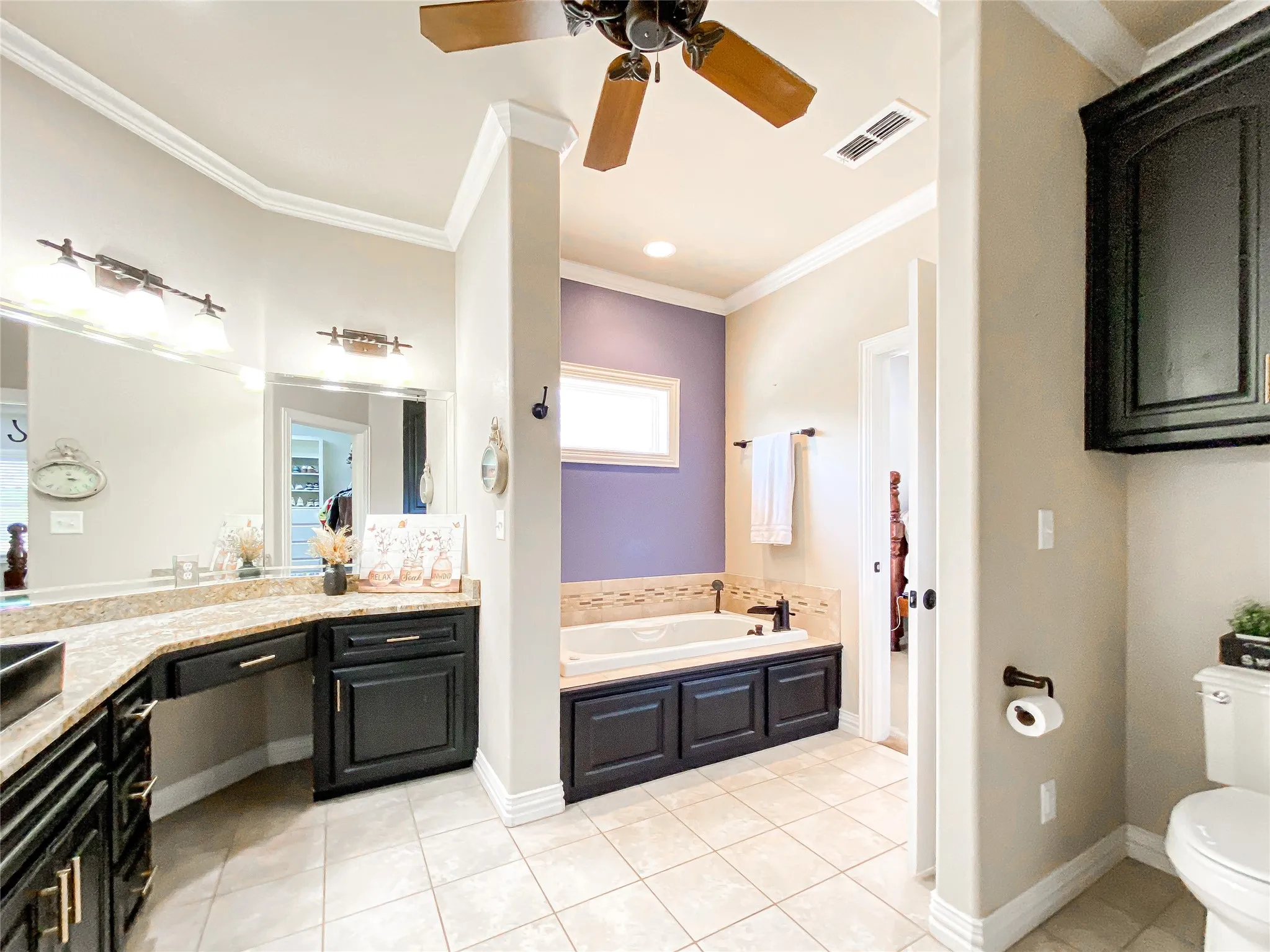 Single Family Residence For Sale in Shackelford County , 14 Remington Drive, Albany, Texas 76430, 3 Bedroom, 3 Bathroom, 2 Garage spaces, 2,447 Sqft, built in 2012, mls#21222102, Real Estate Agent in Albany, Homes For Sale in Shackelford county, Homes For Sale in Albany, Realtor in Albany Texas, Real Estate Brokerage Independent Realty Texas, Luminita Cordes Realtor