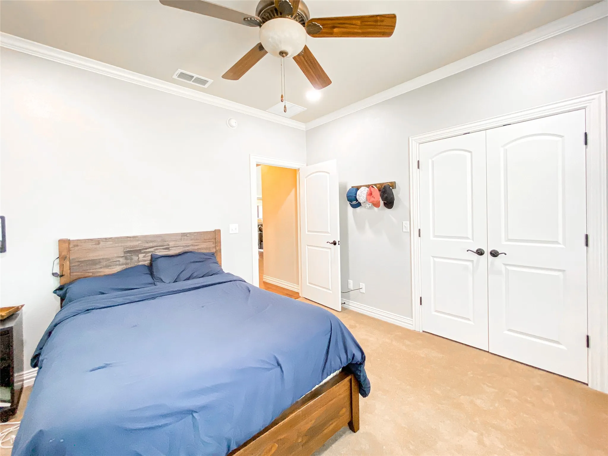 Single Family Residence For Sale in Shackelford County , 14 Remington Drive, Albany, Texas 76430, 3 Bedroom, 3 Bathroom, 2 Garage spaces, 2,447 Sqft, built in 2012, mls#21222102, Real Estate Agent in Albany, Homes For Sale in Shackelford county, Homes For Sale in Albany, Realtor in Albany Texas, Real Estate Brokerage Independent Realty Texas, Luminita Cordes Realtor