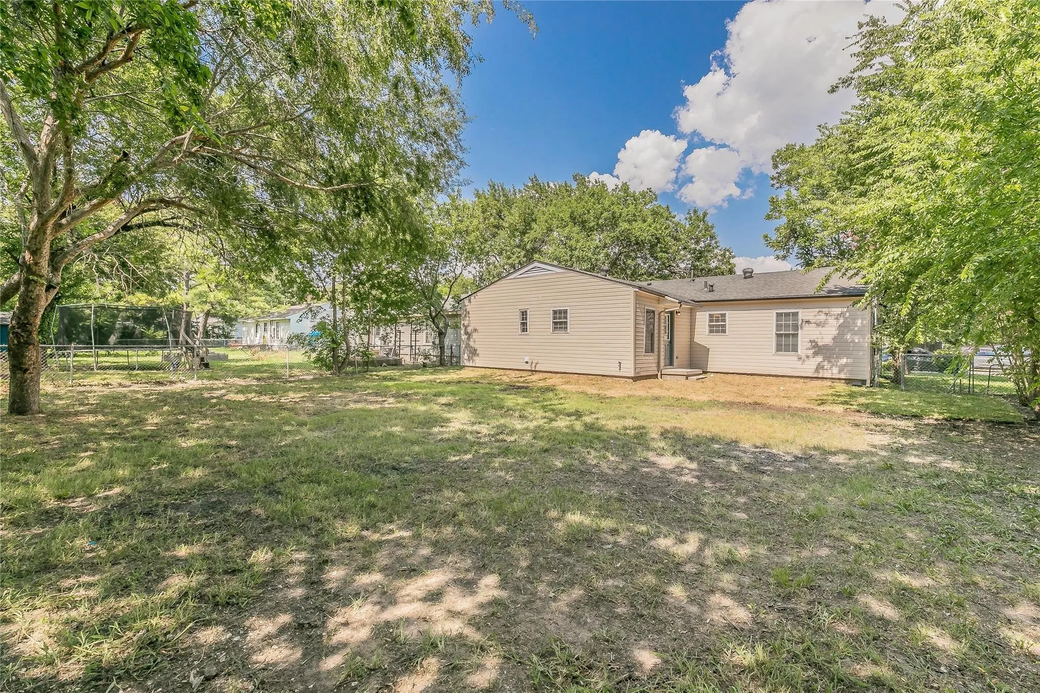 Single Family Residence For Rent in Collin County , 316 S 2nd Street, Wylie, Texas 75098, 4 Bedroom, 2 Bathroom, Garage spaces, 1,430 Sqft, built in 1964, mls#21222120, Real Estate Agent in Wylie, Homes For Rent in Collin county, Homes For Rent in Wylie, Realtor in Wylie Texas, Real Estate Brokerage Independent Realty Texas, Luminita Cordes Realtor