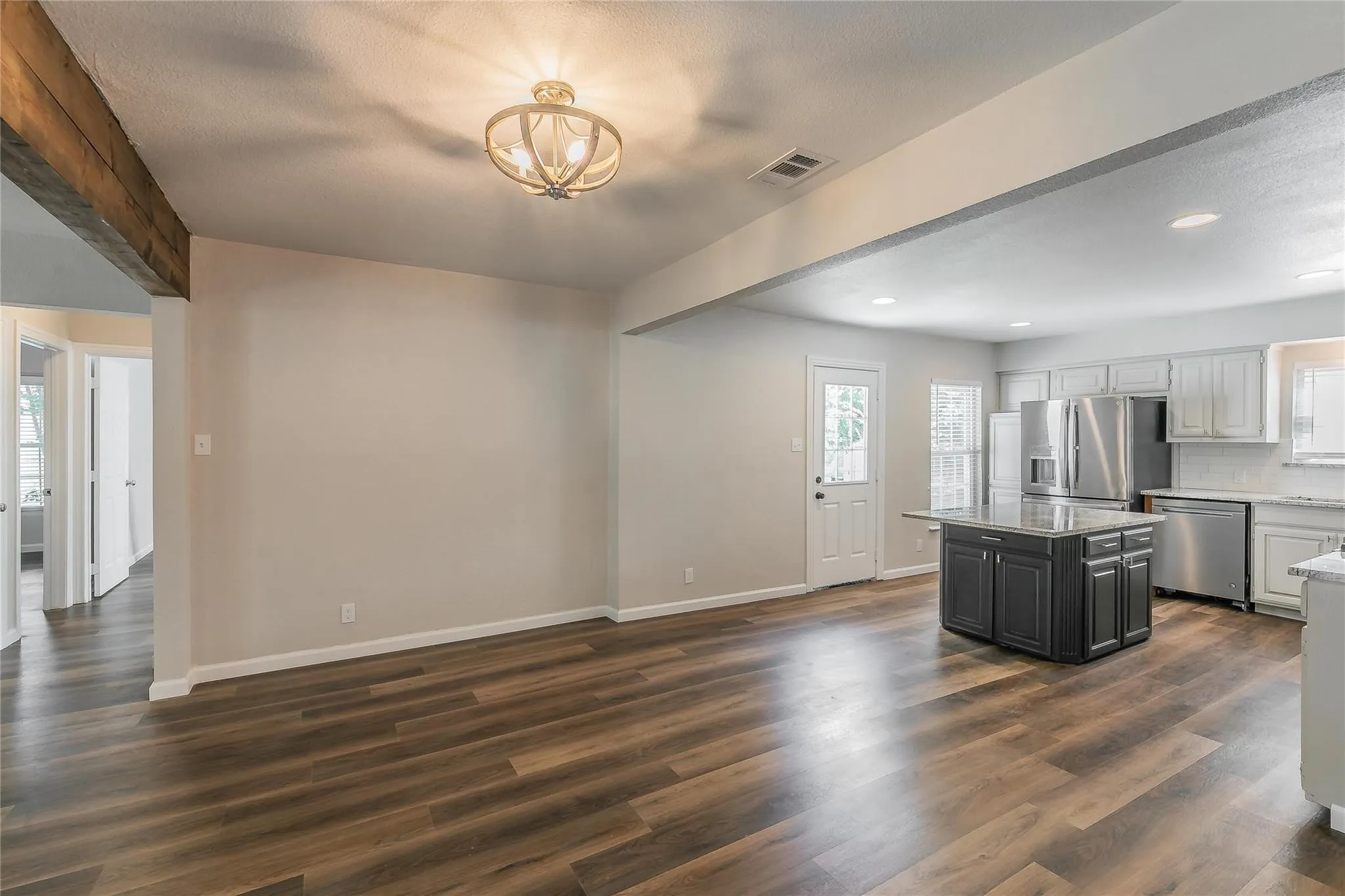 Single Family Residence For Rent in Collin County , 316 S 2nd Street, Wylie, Texas 75098, 4 Bedroom, 2 Bathroom, Garage spaces, 1,430 Sqft, built in 1964, mls#21222120, Real Estate Agent in Wylie, Homes For Rent in Collin county, Homes For Rent in Wylie, Realtor in Wylie Texas, Real Estate Brokerage Independent Realty Texas, Luminita Cordes Realtor