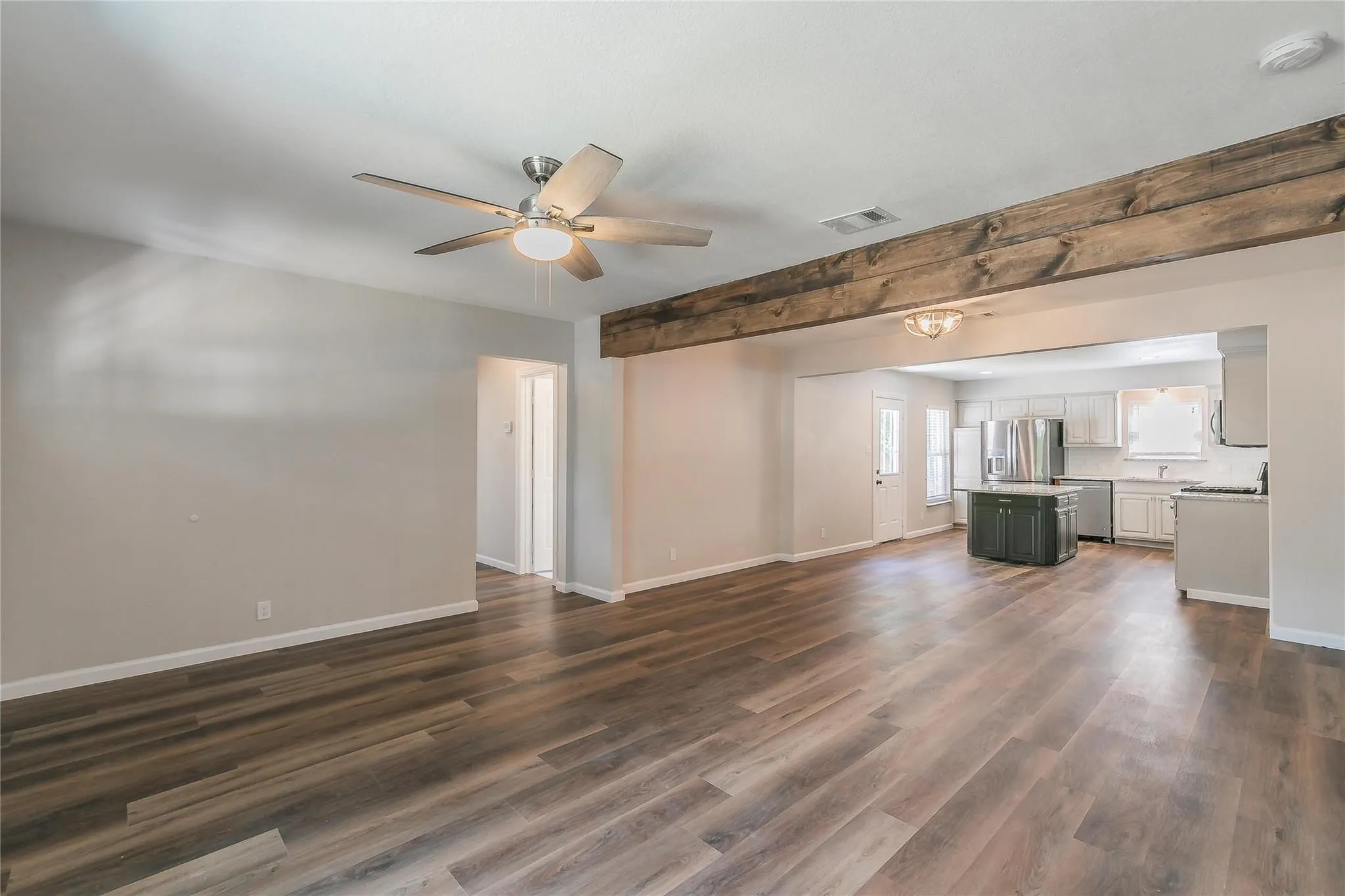 Single Family Residence For Rent in Collin County , 316 S 2nd Street, Wylie, Texas 75098, 4 Bedroom, 2 Bathroom, Garage spaces, 1,430 Sqft, built in 1964, mls#21222120, Real Estate Agent in Wylie, Homes For Rent in Collin county, Homes For Rent in Wylie, Realtor in Wylie Texas, Real Estate Brokerage Independent Realty Texas, Luminita Cordes Realtor