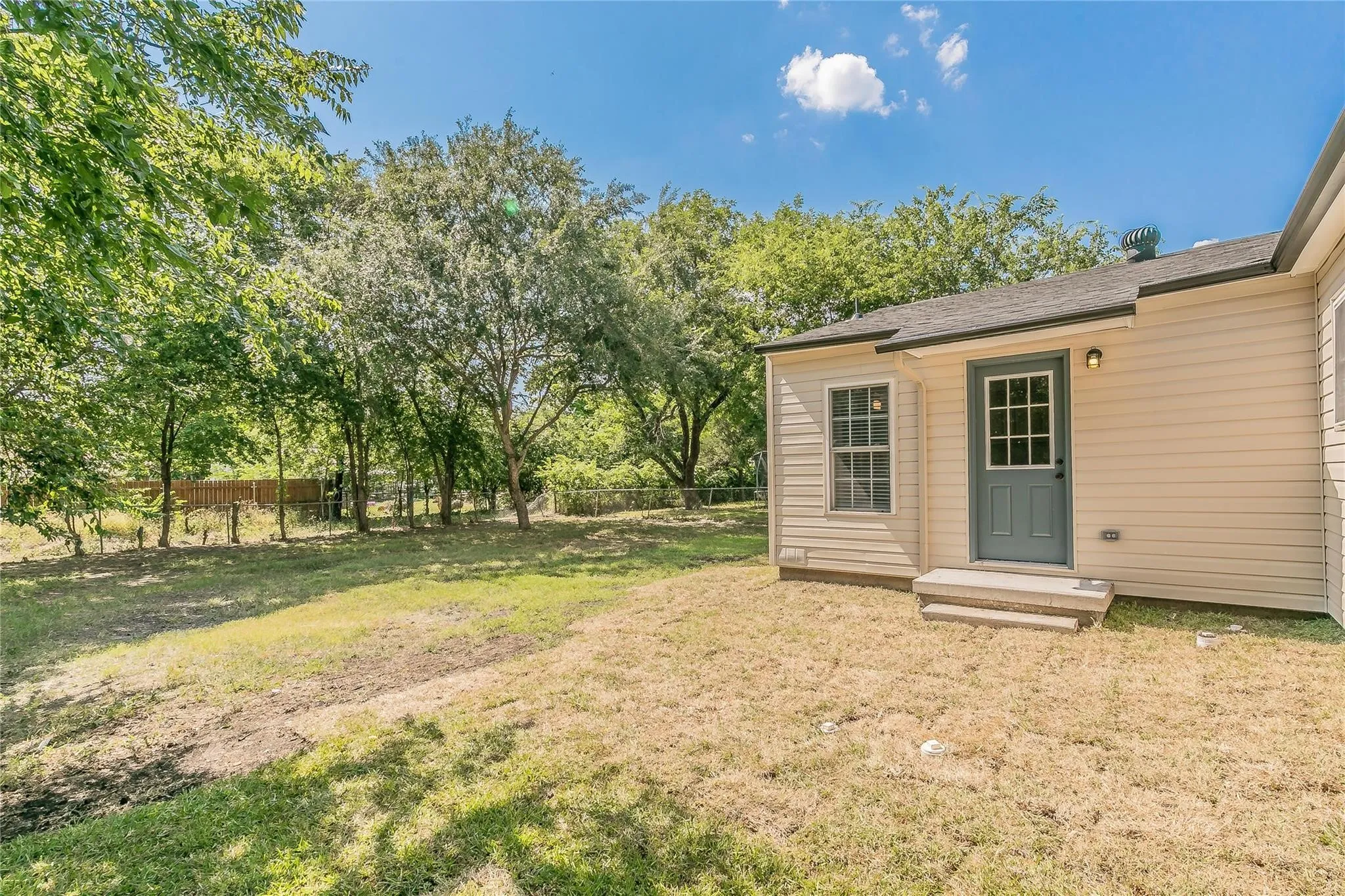 Single Family Residence For Rent in Collin County , 316 S 2nd Street, Wylie, Texas 75098, 4 Bedroom, 2 Bathroom, Garage spaces, 1,430 Sqft, built in 1964, mls#21222120, Real Estate Agent in Wylie, Homes For Rent in Collin county, Homes For Rent in Wylie, Realtor in Wylie Texas, Real Estate Brokerage Independent Realty Texas, Luminita Cordes Realtor