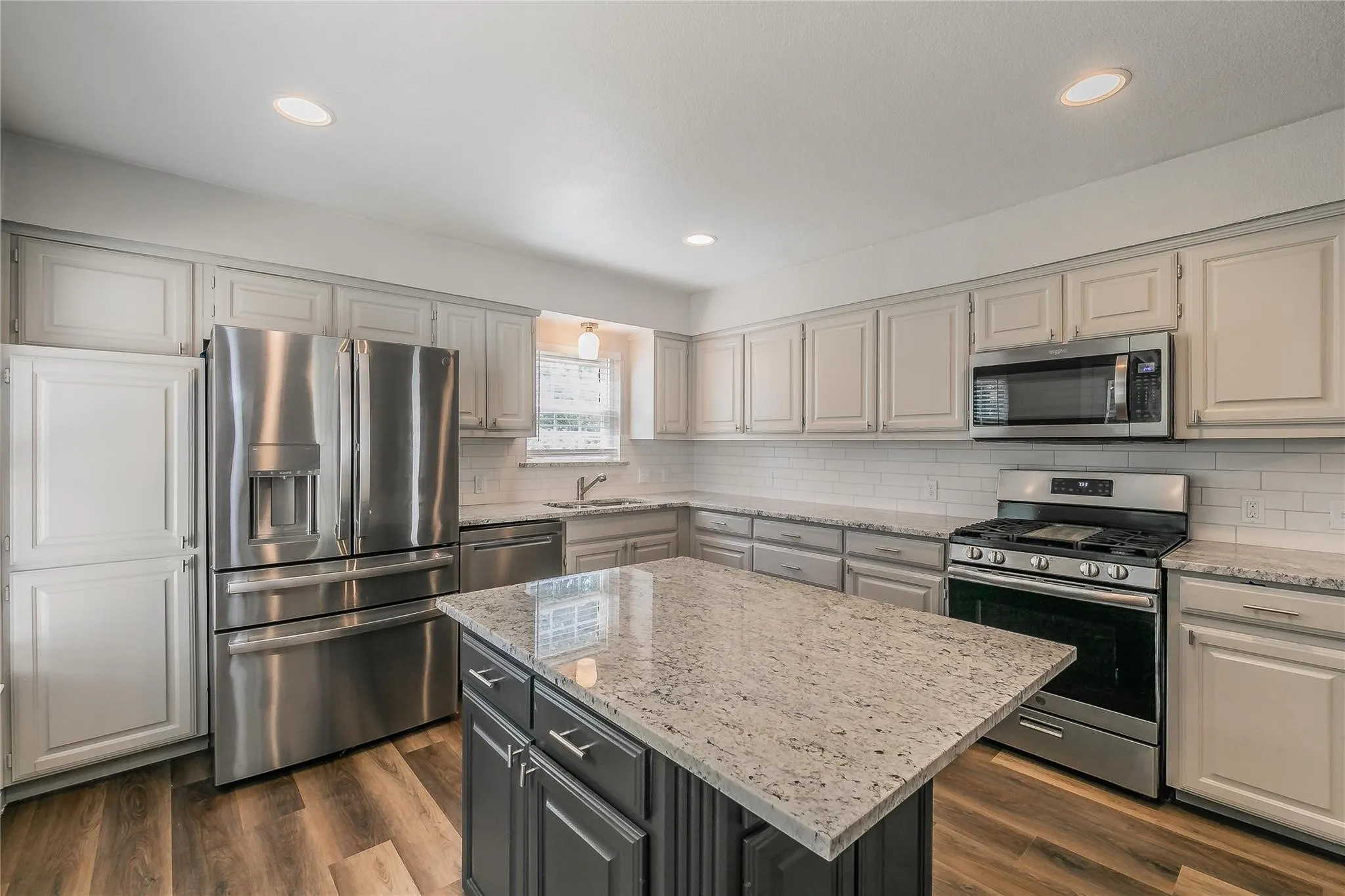 Single Family Residence For Rent in Collin County , 316 S 2nd Street, Wylie, Texas 75098, 4 Bedroom, 2 Bathroom, Garage spaces, 1,430 Sqft, built in 1964, mls#21222120, Real Estate Agent in Wylie, Homes For Rent in Collin county, Homes For Rent in Wylie, Realtor in Wylie Texas, Real Estate Brokerage Independent Realty Texas, Luminita Cordes Realtor