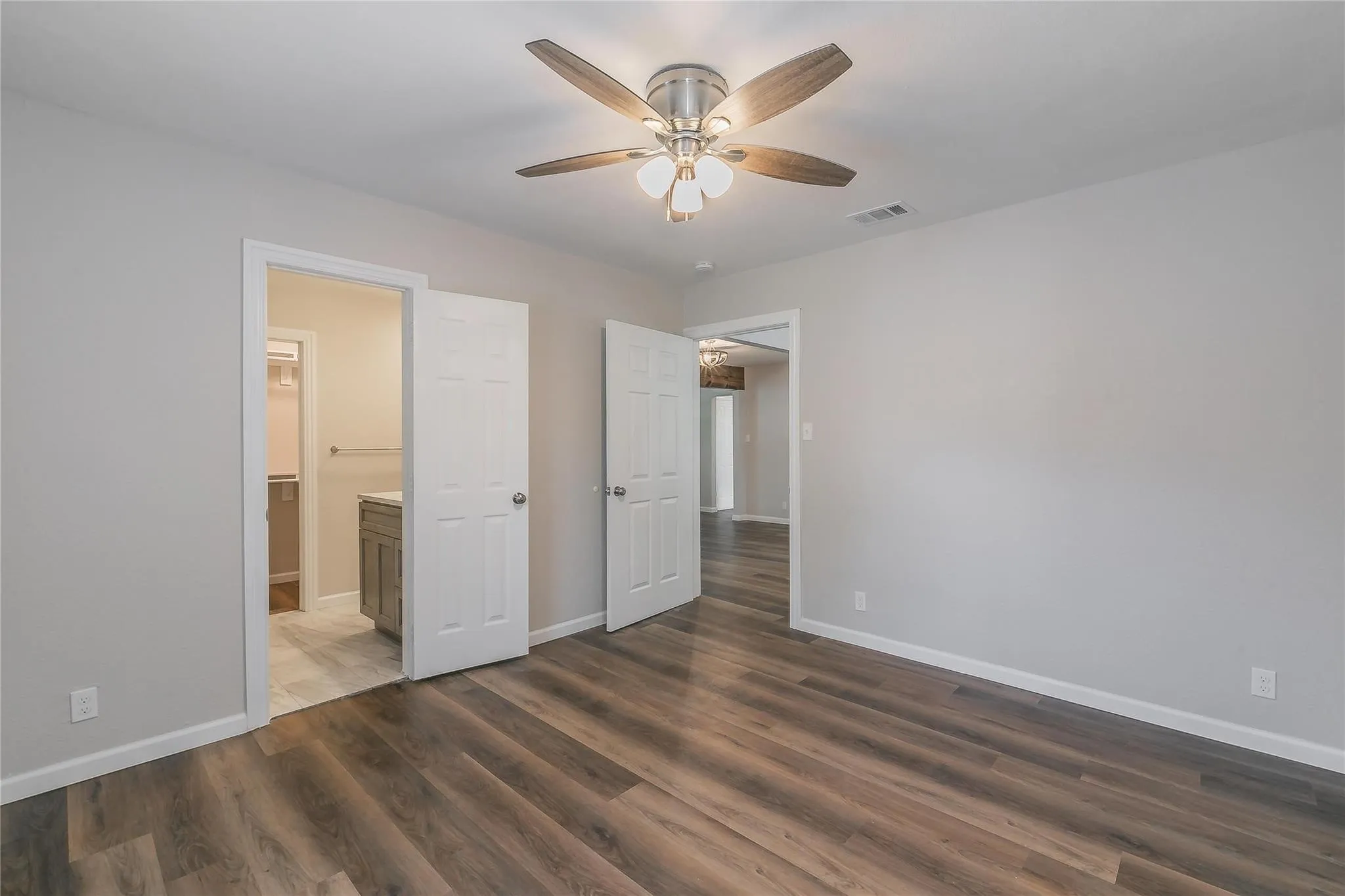 Single Family Residence For Rent in Collin County , 316 S 2nd Street, Wylie, Texas 75098, 4 Bedroom, 2 Bathroom, Garage spaces, 1,430 Sqft, built in 1964, mls#21222120, Real Estate Agent in Wylie, Homes For Rent in Collin county, Homes For Rent in Wylie, Realtor in Wylie Texas, Real Estate Brokerage Independent Realty Texas, Luminita Cordes Realtor