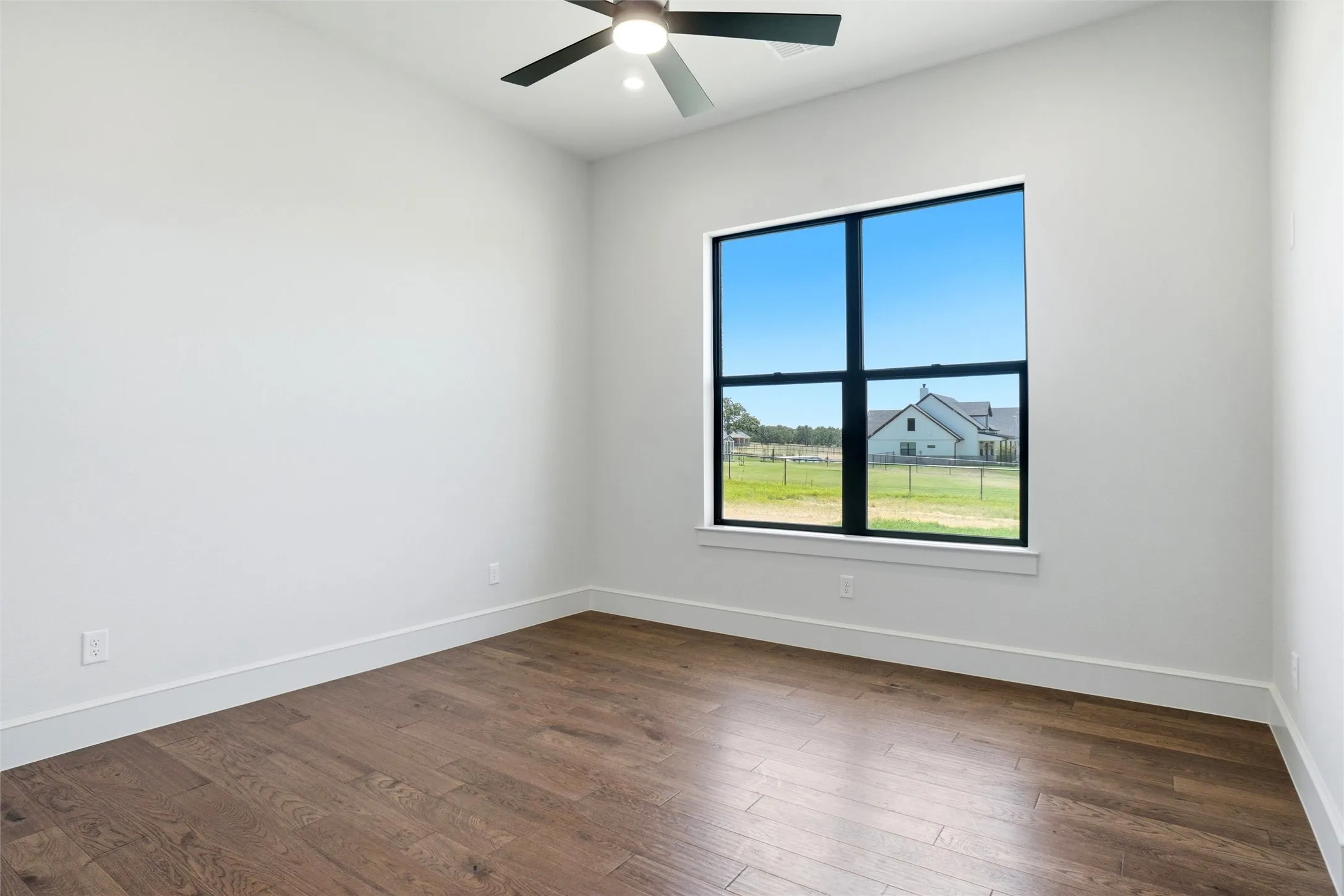Single Family Residence For Sale in Parker County , 2016 Pinetree Post, Weatherford, Texas 76087, 4 Bedroom, 4 Bathroom, 3 Garage spaces, 3,627 Sqft, built in 2026, New Construction - Incomplete, mls#21222151, Real Estate Agent in Weatherford, Homes For Sale in Parker county, Homes For Sale in Weatherford, Realtor in Weatherford Texas, Real Estate Brokerage Independent Realty Texas, Luminita Cordes Realtor