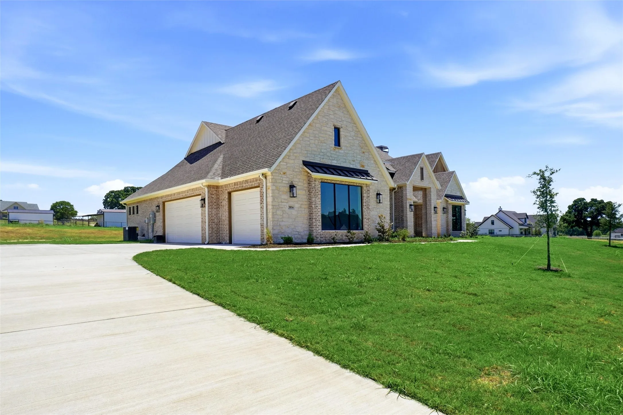 Single Family Residence For Sale in Parker County , 2016 Pinetree Post, Weatherford, Texas 76087, 4 Bedroom, 4 Bathroom, 3 Garage spaces, 3,627 Sqft, built in 2026, New Construction - Incomplete, mls#21222151, Real Estate Agent in Weatherford, Homes For Sale in Parker county, Homes For Sale in Weatherford, Realtor in Weatherford Texas, Real Estate Brokerage Independent Realty Texas, Luminita Cordes Realtor