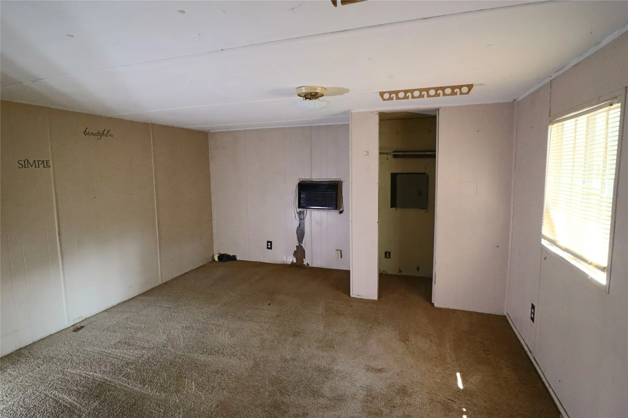 Mobile Home For Sale in Hunt County , 1957 Private Road 3836, Quinlan, Texas 75474, 2 Bedroom, 1 Bathroom, Garage spaces, 1,064 Sqft, built in 1985, mls#21222172, Real Estate Agent in Quinlan, Homes For Sale in Hunt county, Homes For Sale in Quinlan, Realtor in Quinlan Texas, Real Estate Brokerage Independent Realty Texas, Luminita Cordes Realtor