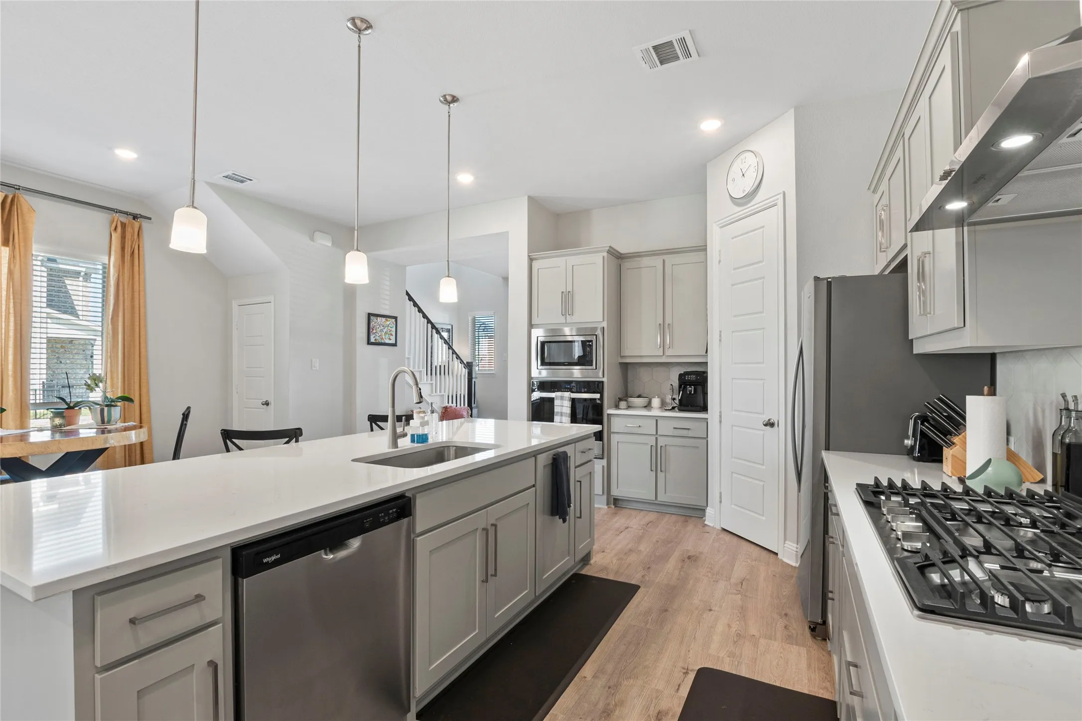 Single Family Residence For Sale in Dallas County , 7216 Palisades Drive, Rowlett, Texas 75088, 3 Bedroom, 3 Bathroom, 2 Garage spaces, 2,449 Sqft, built in 2024, mls#21219734, Real Estate Agent in Rowlett, Homes For Sale in Dallas county, Homes For Sale in Rowlett, Realtor in Rowlett Texas, Real Estate Brokerage Independent Realty Texas, Luminita Cordes Realtor