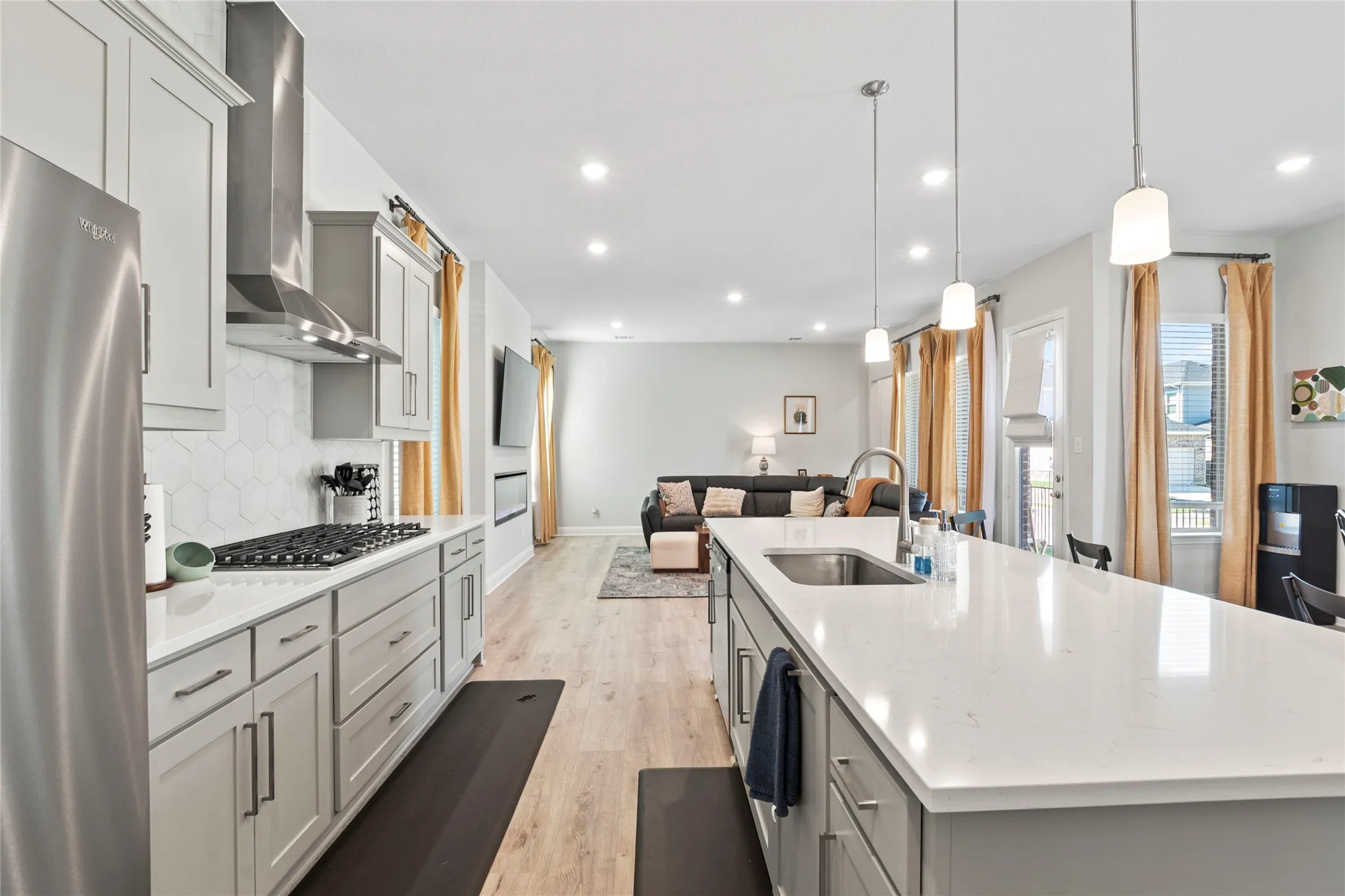 Single Family Residence For Sale in Dallas County , 7216 Palisades Drive, Rowlett, Texas 75088, 3 Bedroom, 3 Bathroom, 2 Garage spaces, 2,449 Sqft, built in 2024, mls#21219734, Real Estate Agent in Rowlett, Homes For Sale in Dallas county, Homes For Sale in Rowlett, Realtor in Rowlett Texas, Real Estate Brokerage Independent Realty Texas, Luminita Cordes Realtor