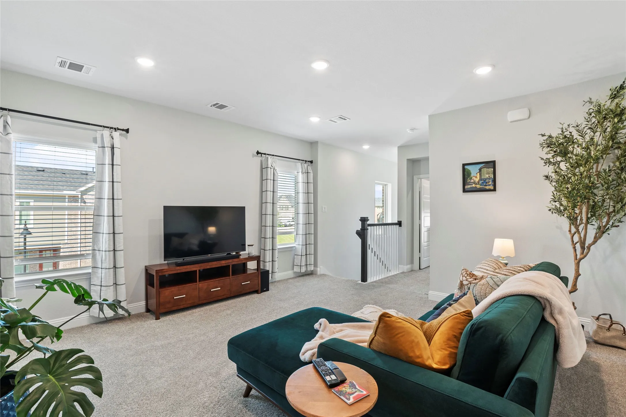 Single Family Residence For Sale in Dallas County , 7216 Palisades Drive, Rowlett, Texas 75088, 3 Bedroom, 3 Bathroom, 2 Garage spaces, 2,449 Sqft, built in 2024, mls#21219734, Real Estate Agent in Rowlett, Homes For Sale in Dallas county, Homes For Sale in Rowlett, Realtor in Rowlett Texas, Real Estate Brokerage Independent Realty Texas, Luminita Cordes Realtor